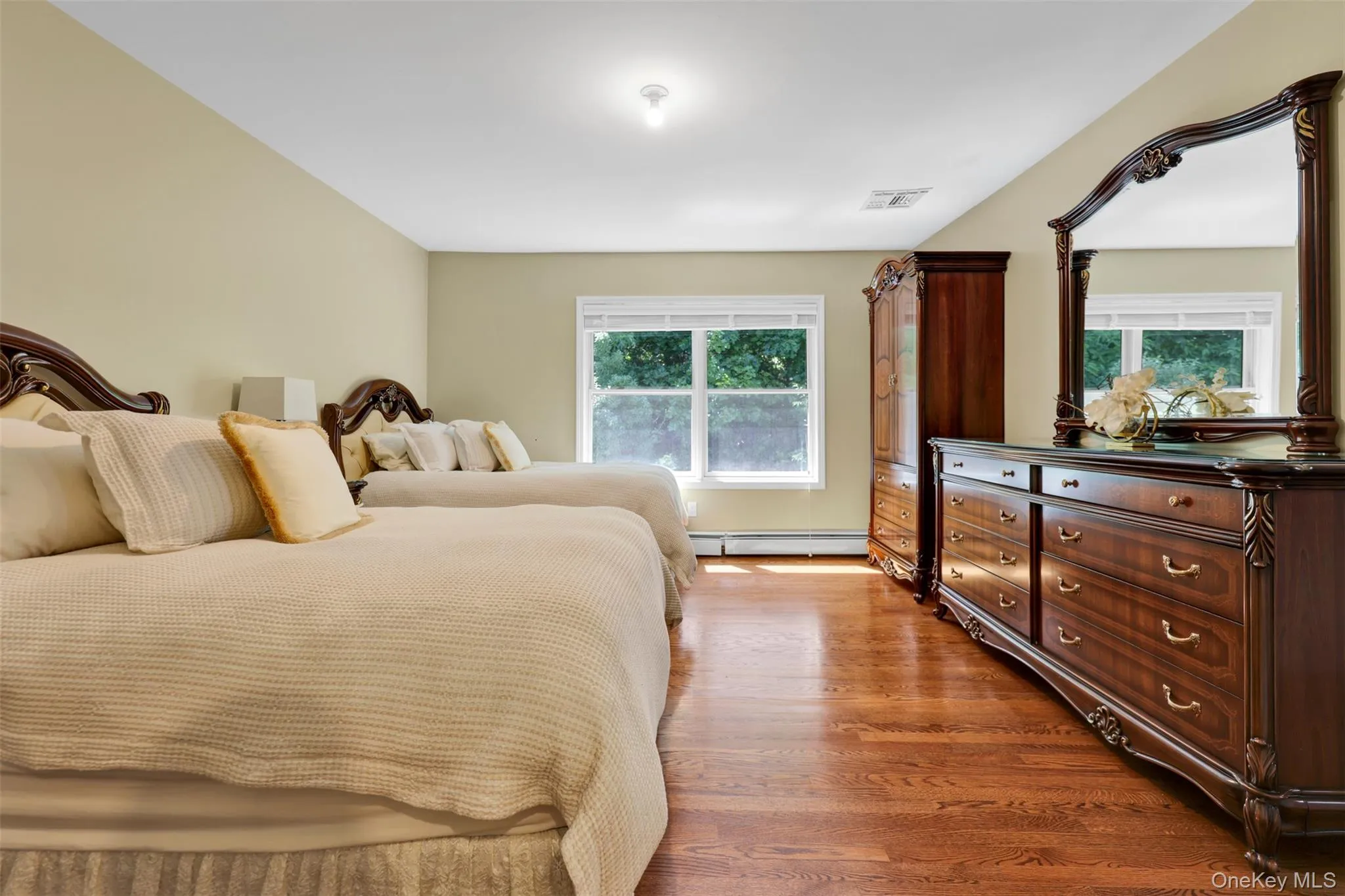 6 Rose Garden Way, Ramapo, NY, 4 Bedrooms Bedrooms, 8 Rooms Rooms,2 BathroomsBathrooms,Residential,For Rent,Rose Garden,0,1011668 6 Rose Garden Way, Ramapo, NY, 4 Bedrooms Bedrooms, 8 Rooms Rooms,2 BathroomsBathrooms,Residential,For Rent,Rose Garden,0,1011668