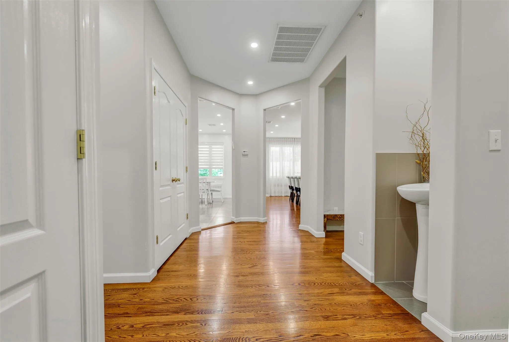 6 Rose Garden Way, Ramapo, NY, 4 Bedrooms Bedrooms, 8 Rooms Rooms,2 BathroomsBathrooms,Residential,For Rent,Rose Garden,0,1011668 6 Rose Garden Way, Ramapo, NY, 4 Bedrooms Bedrooms, 8 Rooms Rooms,2 BathroomsBathrooms,Residential,For Rent,Rose Garden,0,1011668