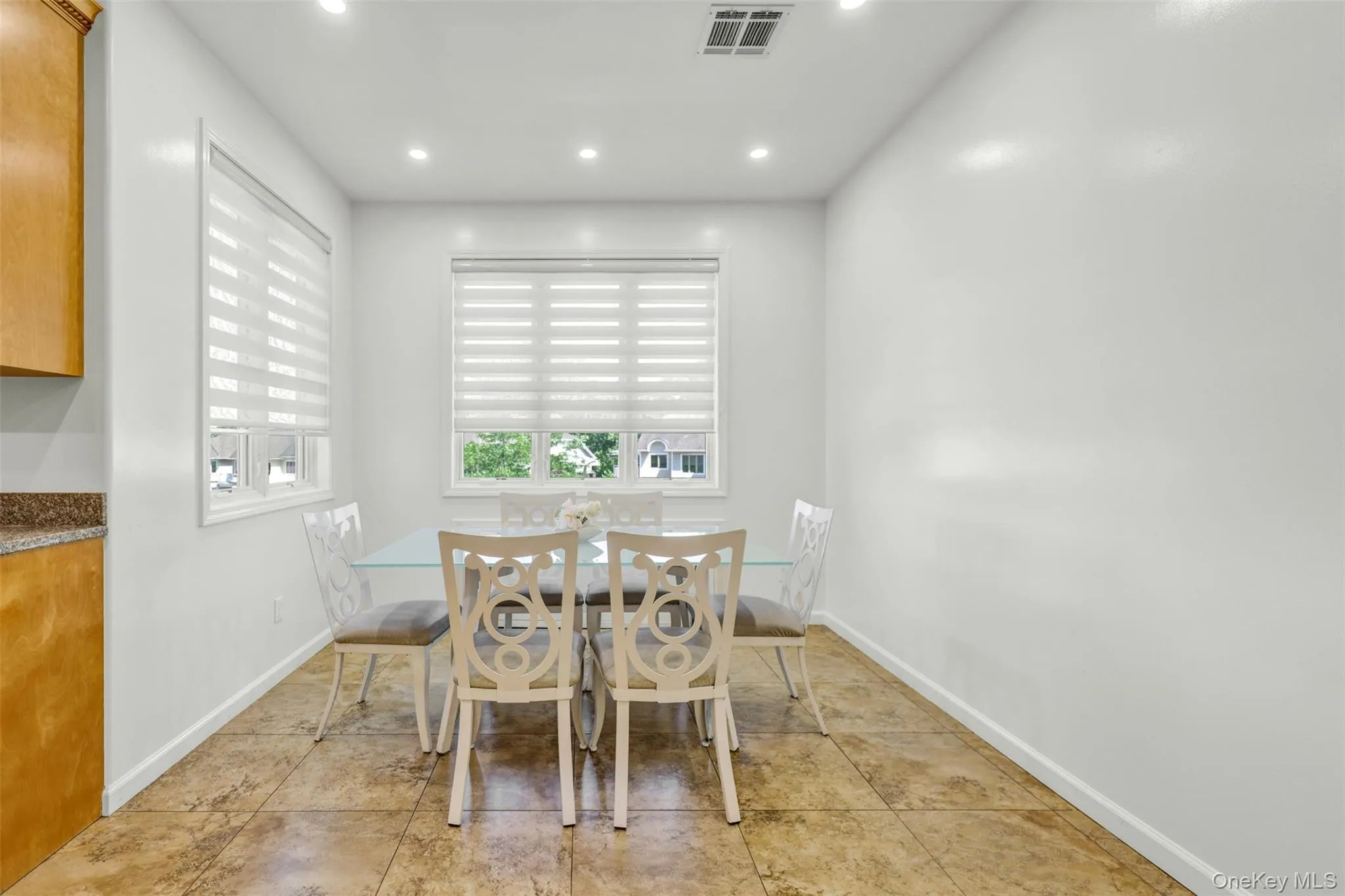 6 Rose Garden Way, Ramapo, NY, 4 Bedrooms Bedrooms, 8 Rooms Rooms,2 BathroomsBathrooms,Residential,For Rent,Rose Garden,0,1011668 6 Rose Garden Way, Ramapo, NY, 4 Bedrooms Bedrooms, 8 Rooms Rooms,2 BathroomsBathrooms,Residential,For Rent,Rose Garden,0,1011668