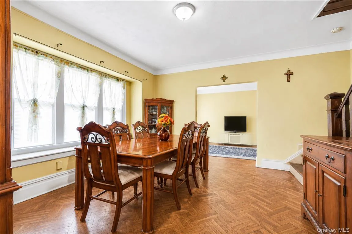 88-49 185th Street, New York, NY, 5 Bedrooms Bedrooms, 9 Rooms Rooms,2 BathroomsBathrooms,Residential,For Rent,185th,0,1011670 88-49 185th Street, New York, NY, 5 Bedrooms Bedrooms, 9 Rooms Rooms,2 BathroomsBathrooms,Residential,For Rent,185th,0,1011670