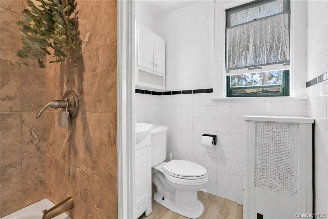 88-49 185th Street, New York, NY, 5 Bedrooms Bedrooms, 9 Rooms Rooms,2 BathroomsBathrooms,Residential,For Rent,185th,0,1011670 88-49 185th Street, New York, NY, 5 Bedrooms Bedrooms, 9 Rooms Rooms,2 BathroomsBathrooms,Residential,For Rent,185th,0,1011670