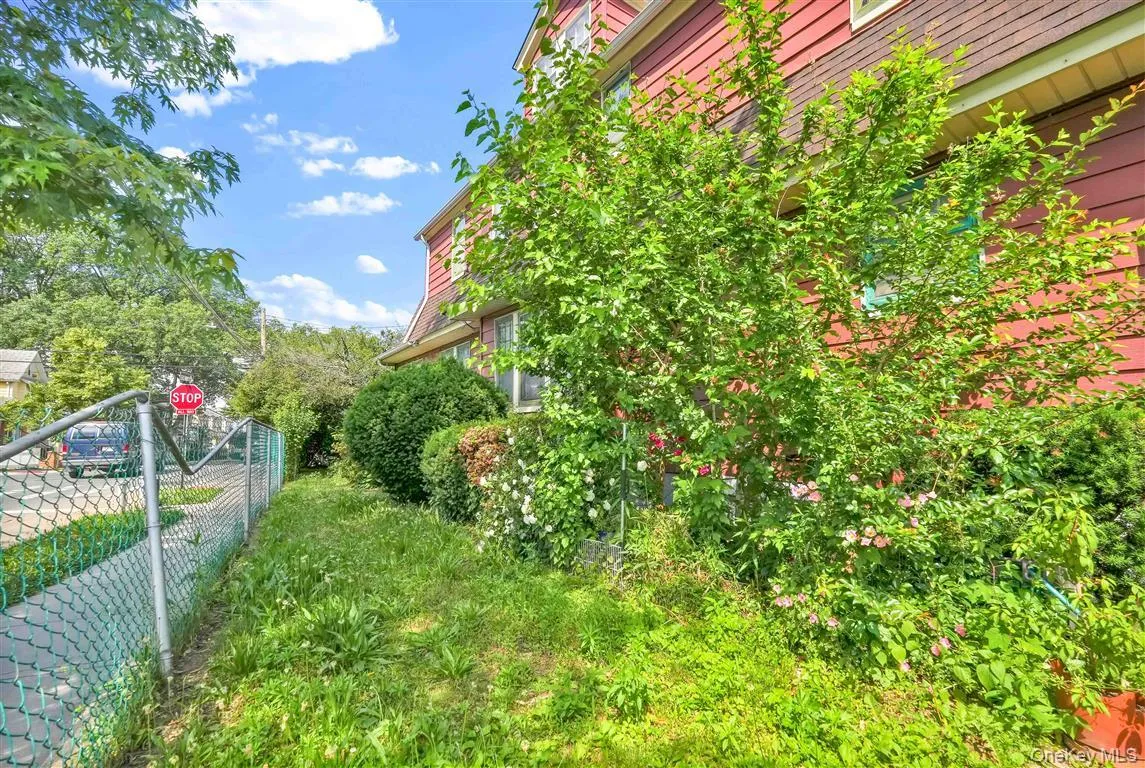 88-49 185th Street, New York, NY, 5 Bedrooms Bedrooms, 9 Rooms Rooms,2 BathroomsBathrooms,Residential,For Rent,185th,0,1011670 88-49 185th Street, New York, NY, 5 Bedrooms Bedrooms, 9 Rooms Rooms,2 BathroomsBathrooms,Residential,For Rent,185th,0,1011670