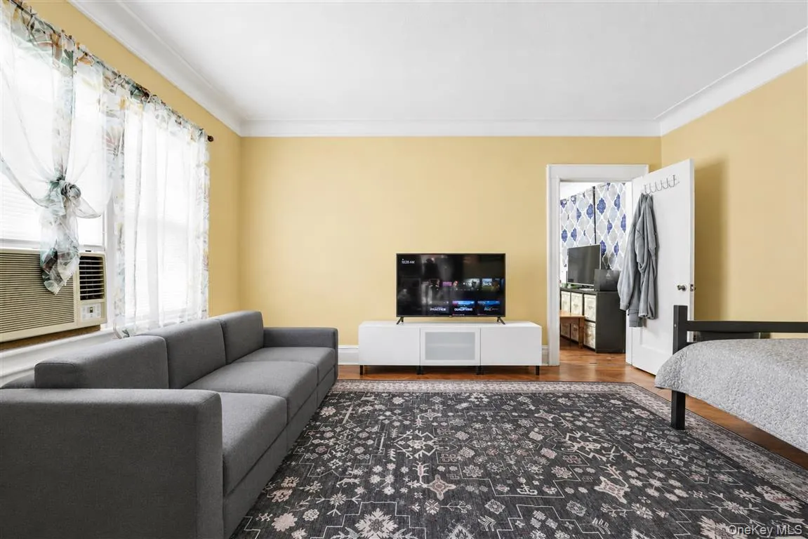88-49 185th Street, New York, NY, 5 Bedrooms Bedrooms, 9 Rooms Rooms,2 BathroomsBathrooms,Residential,For Rent,185th,0,1011670 88-49 185th Street, New York, NY, 5 Bedrooms Bedrooms, 9 Rooms Rooms,2 BathroomsBathrooms,Residential,For Rent,185th,0,1011670