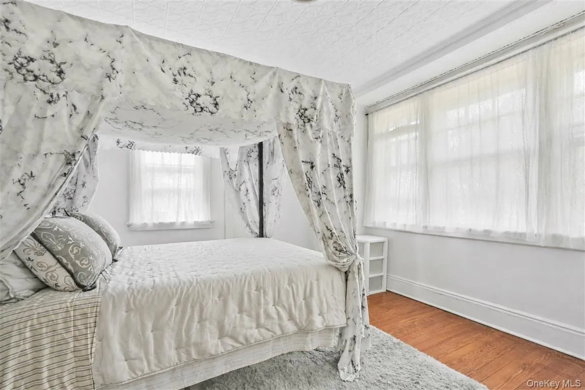 88-49 185th Street, New York, NY, 5 Bedrooms Bedrooms, 9 Rooms Rooms,2 BathroomsBathrooms,Residential,For Rent,185th,0,1011670 88-49 185th Street, New York, NY, 5 Bedrooms Bedrooms, 9 Rooms Rooms,2 BathroomsBathrooms,Residential,For Rent,185th,0,1011670