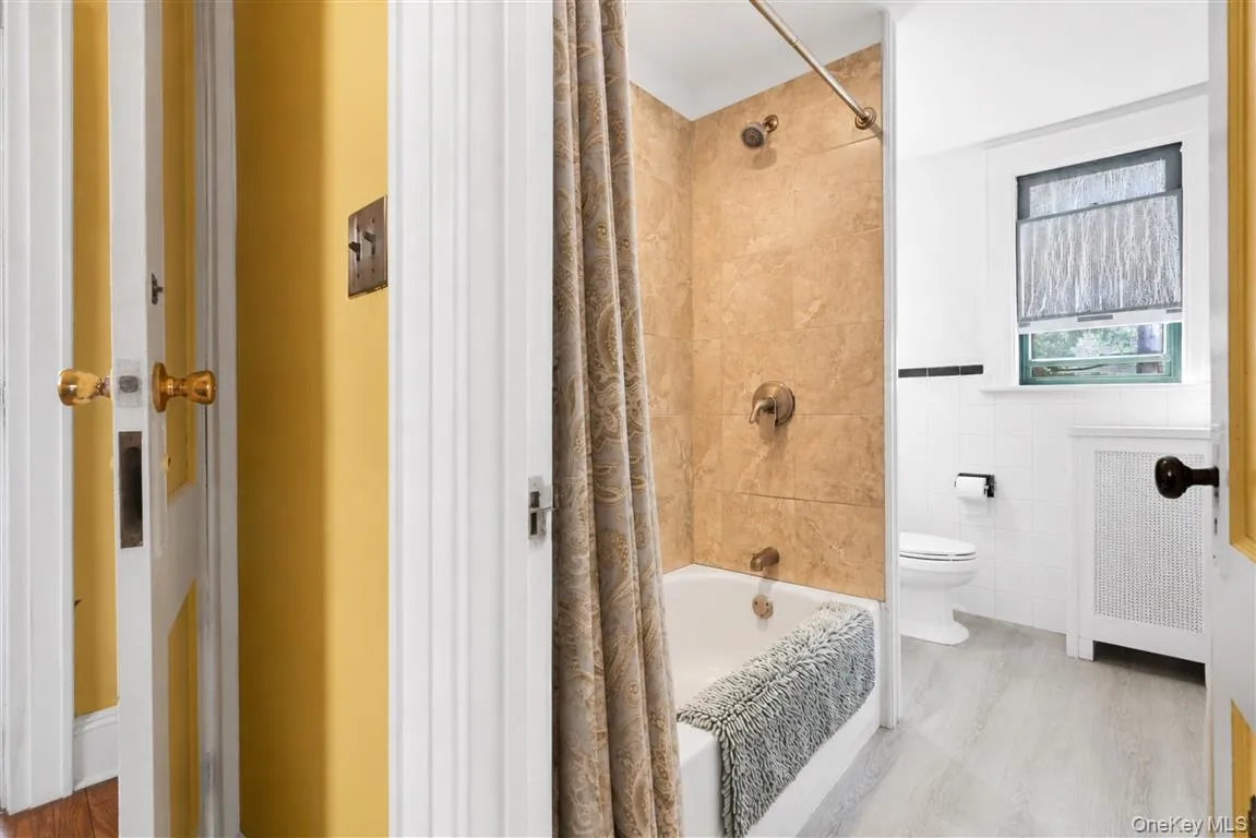 88-49 185th Street, New York, NY, 5 Bedrooms Bedrooms, 9 Rooms Rooms,2 BathroomsBathrooms,Residential,For Rent,185th,0,1011670 88-49 185th Street, New York, NY, 5 Bedrooms Bedrooms, 9 Rooms Rooms,2 BathroomsBathrooms,Residential,For Rent,185th,0,1011670