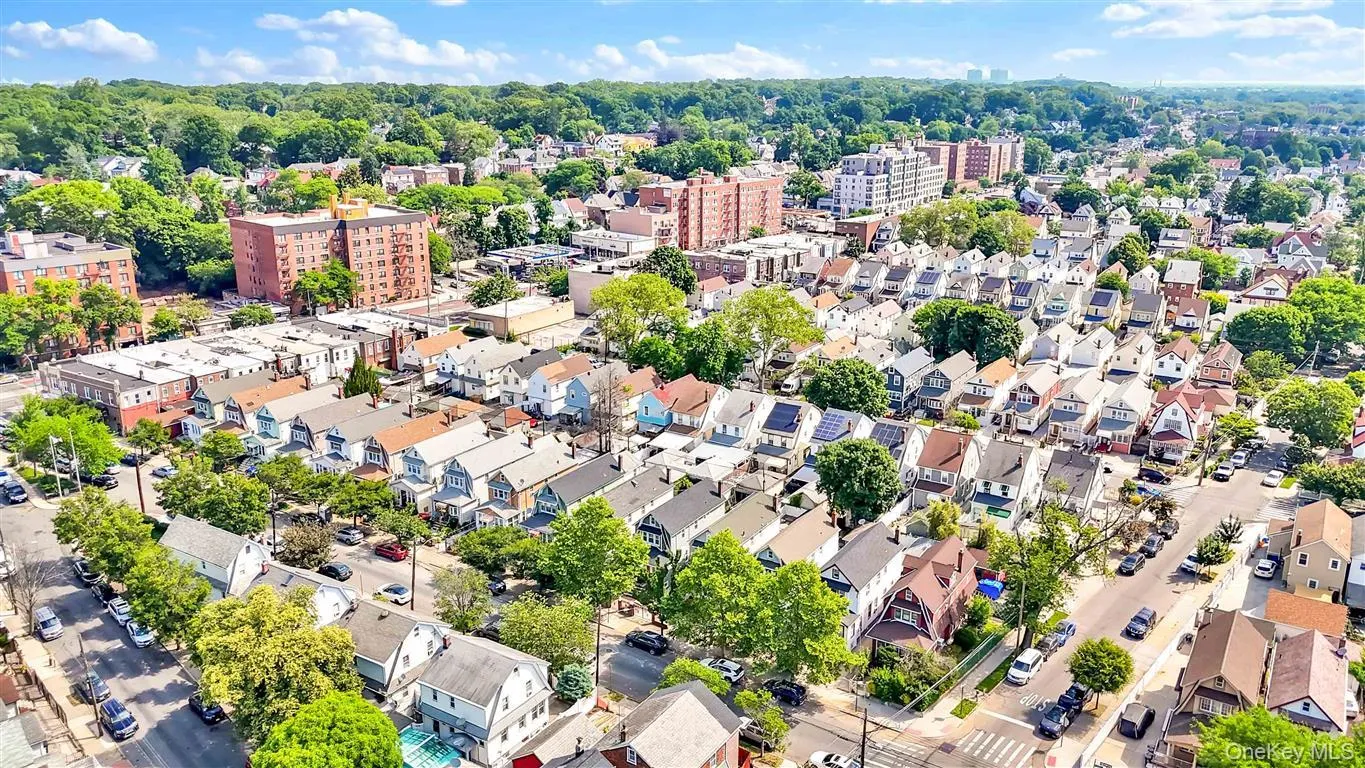 88-49 185th Street, New York, NY, 5 Bedrooms Bedrooms, 9 Rooms Rooms,2 BathroomsBathrooms,Residential,For Rent,185th,0,1011670 88-49 185th Street, New York, NY, 5 Bedrooms Bedrooms, 9 Rooms Rooms,2 BathroomsBathrooms,Residential,For Rent,185th,0,1011670