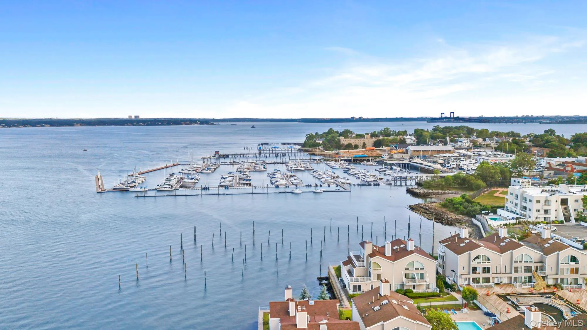 51 Island Point, New York, NY, 3 Bedrooms Bedrooms, 8 Rooms Rooms,3 BathroomsBathrooms,Residential,For Rent,Island Point,0,1011671 51 Island Point, New York, NY, 3 Bedrooms Bedrooms, 8 Rooms Rooms,3 BathroomsBathrooms,Residential,For Rent,Island Point,0,1011671