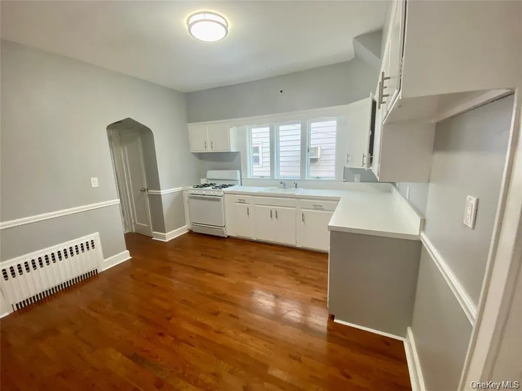 53 Madeleine Avenue, New Rochelle, NY, 2 Bedrooms Bedrooms, 5 Rooms Rooms,1 BathroomBathrooms,Residential Lease,For Rent,Madeleine,0,1011672 53 Madeleine Avenue, New Rochelle, NY, 2 Bedrooms Bedrooms, 5 Rooms Rooms,1 BathroomBathrooms,Residential Lease,For Rent,Madeleine,0,1011672