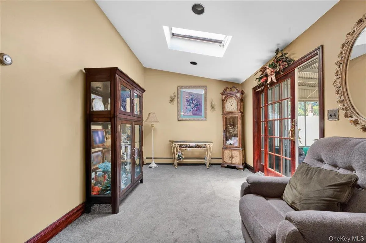 61 Elbow Lane, Hempstead, NY, 4 Bedrooms Bedrooms, 7 Rooms Rooms,2 BathroomsBathrooms,Residential,For Rent,Elbow,0,1011673 61 Elbow Lane, Hempstead, NY, 4 Bedrooms Bedrooms, 7 Rooms Rooms,2 BathroomsBathrooms,Residential,For Rent,Elbow,0,1011673