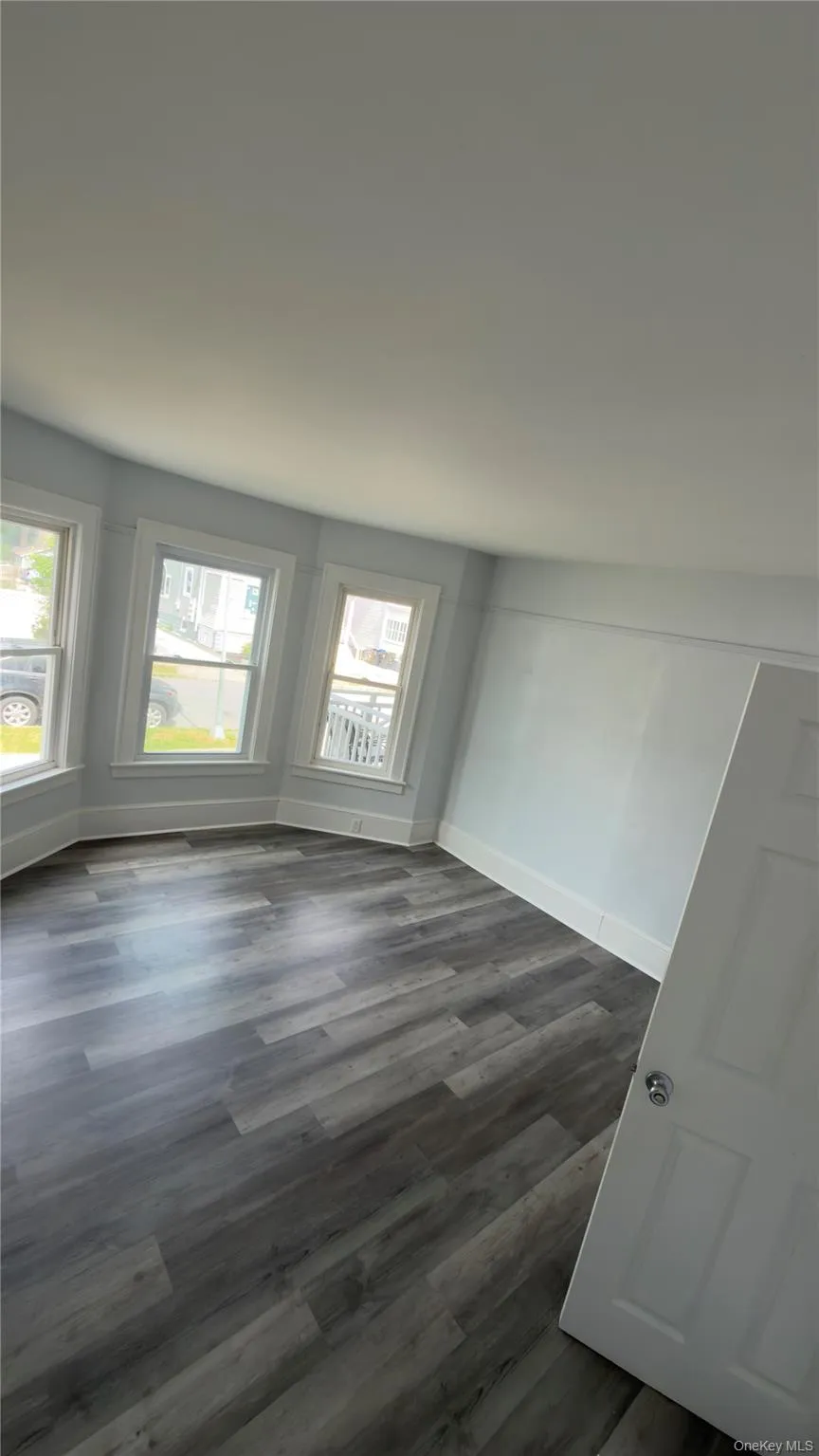 21 Hoffman Avenue, Poughkeepsie, NY, 3 Bedrooms Bedrooms, 5 Rooms Rooms,1 BathroomBathrooms,Residential Lease,For Rent,Hoffman,0,1011676 21 Hoffman Avenue, Poughkeepsie, NY, 3 Bedrooms Bedrooms, 5 Rooms Rooms,1 BathroomBathrooms,Residential Lease,For Rent,Hoffman,0,1011676