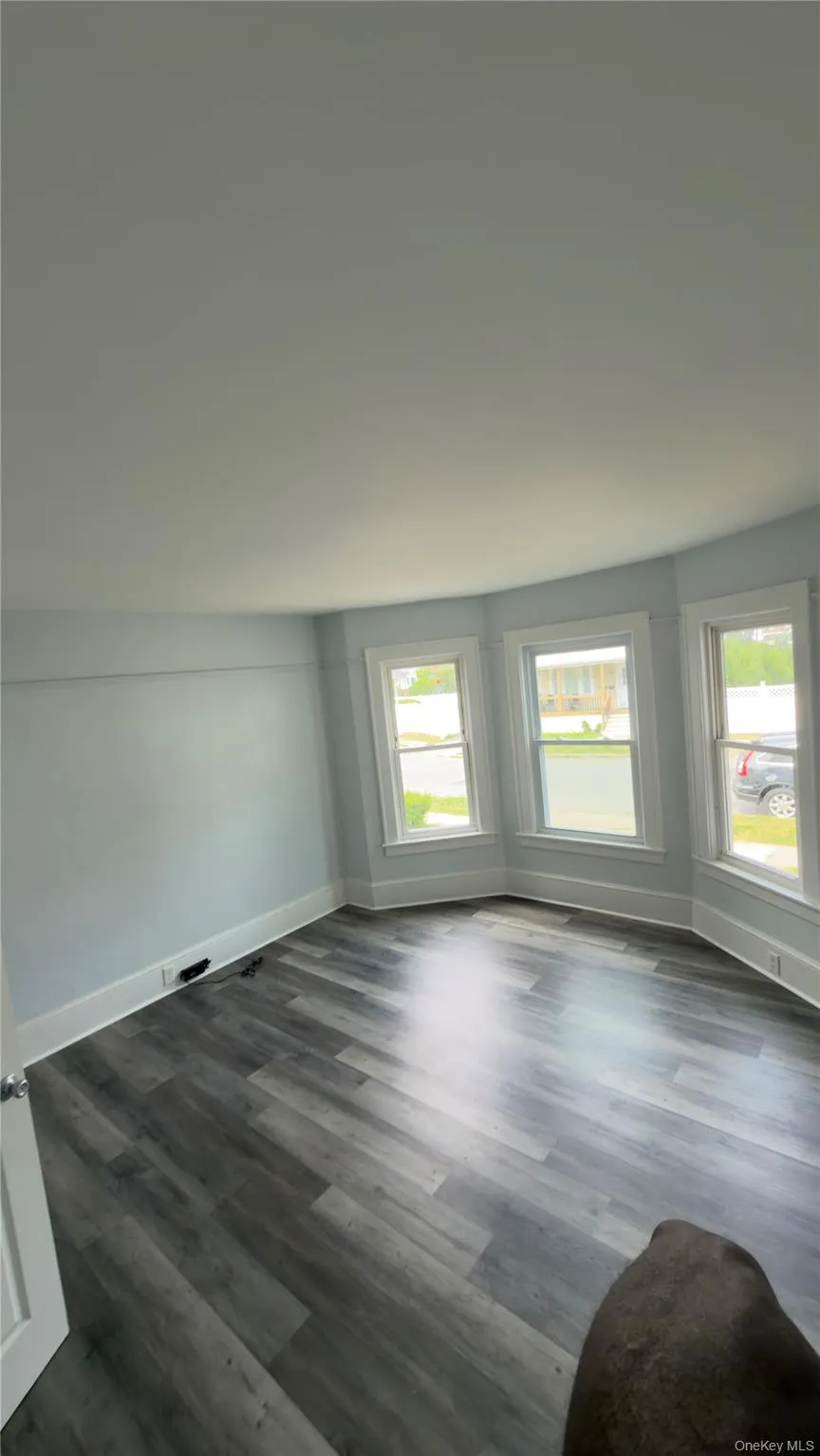 21 Hoffman Avenue, Poughkeepsie, NY, 3 Bedrooms Bedrooms, 5 Rooms Rooms,1 BathroomBathrooms,Residential Lease,For Rent,Hoffman,0,1011676 21 Hoffman Avenue, Poughkeepsie, NY, 3 Bedrooms Bedrooms, 5 Rooms Rooms,1 BathroomBathrooms,Residential Lease,For Rent,Hoffman,0,1011676