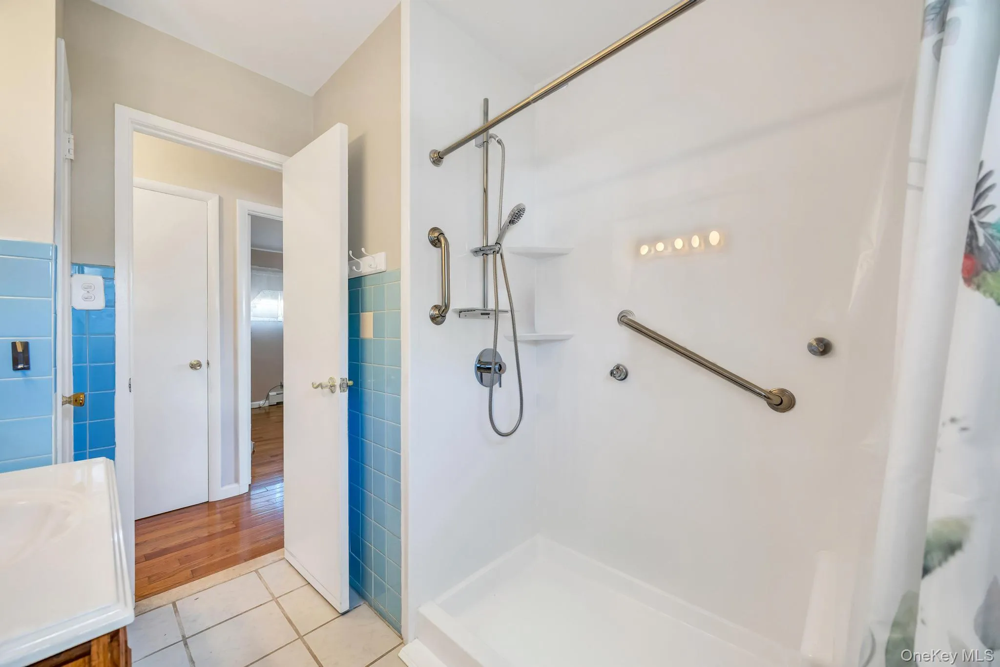 122 Lambert Avenue, Oyster Bay, NY, 4 Bedrooms Bedrooms, 7 Rooms Rooms,2 BathroomsBathrooms,Residential,For Rent,Lambert,0,1011685 122 Lambert Avenue, Oyster Bay, NY, 4 Bedrooms Bedrooms, 7 Rooms Rooms,2 BathroomsBathrooms,Residential,For Rent,Lambert,0,1011685