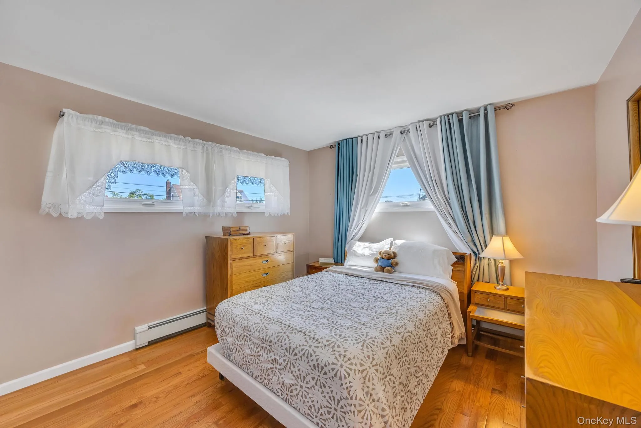 122 Lambert Avenue, Oyster Bay, NY, 4 Bedrooms Bedrooms, 7 Rooms Rooms,2 BathroomsBathrooms,Residential,For Rent,Lambert,0,1011685 122 Lambert Avenue, Oyster Bay, NY, 4 Bedrooms Bedrooms, 7 Rooms Rooms,2 BathroomsBathrooms,Residential,For Rent,Lambert,0,1011685