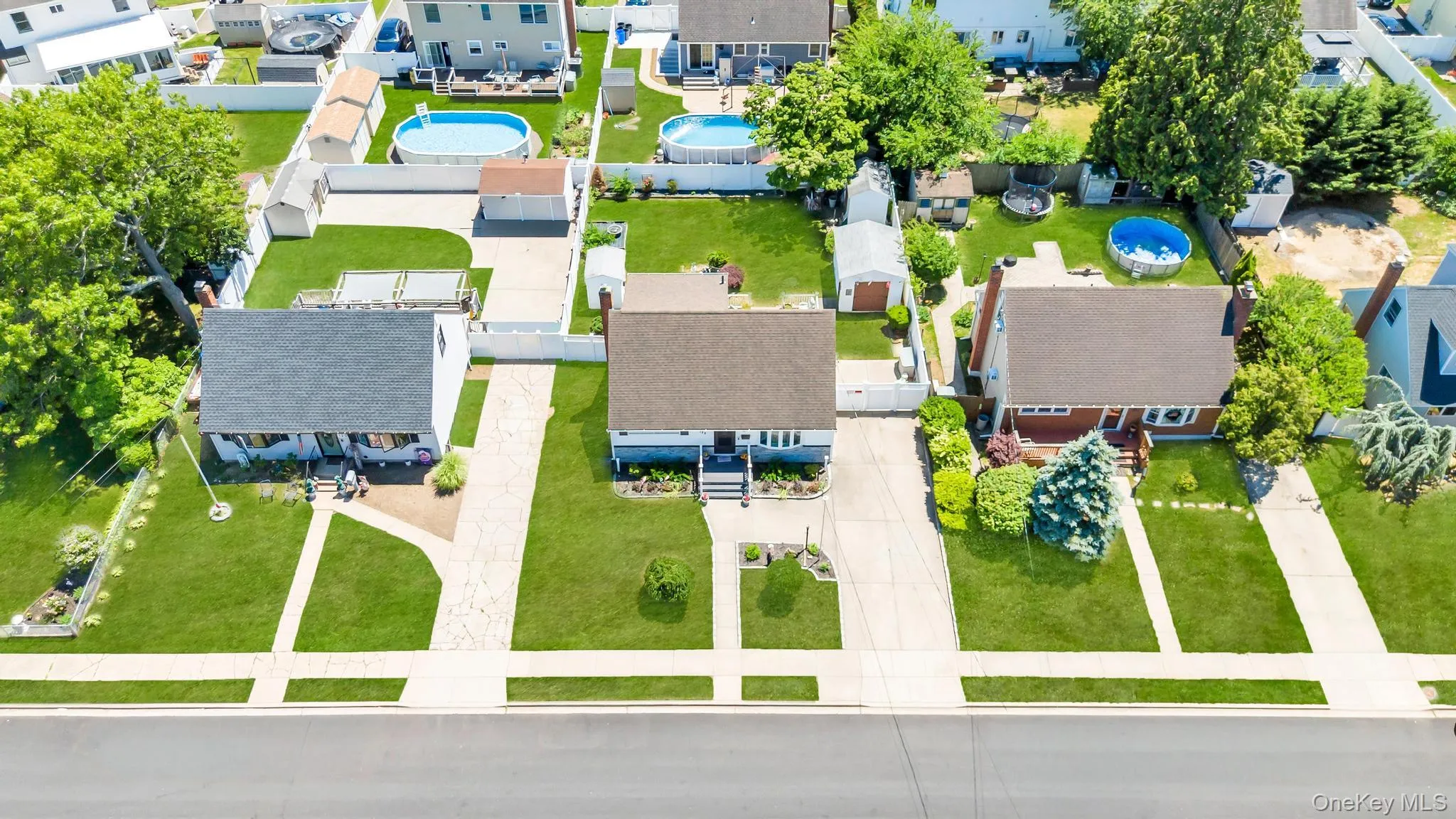 122 Lambert Avenue, Oyster Bay, NY, 4 Bedrooms Bedrooms, 7 Rooms Rooms,2 BathroomsBathrooms,Residential,For Rent,Lambert,0,1011685 122 Lambert Avenue, Oyster Bay, NY, 4 Bedrooms Bedrooms, 7 Rooms Rooms,2 BathroomsBathrooms,Residential,For Rent,Lambert,0,1011685