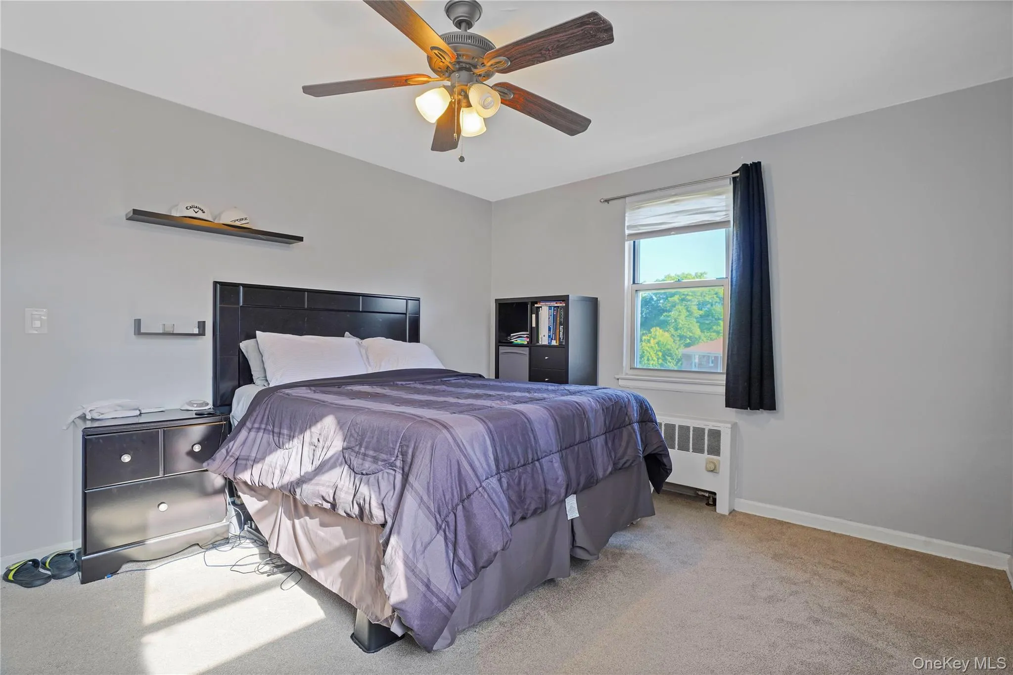 King Size Bedroom With Ceiling Fan King Size Bedroom With Ceiling Fan