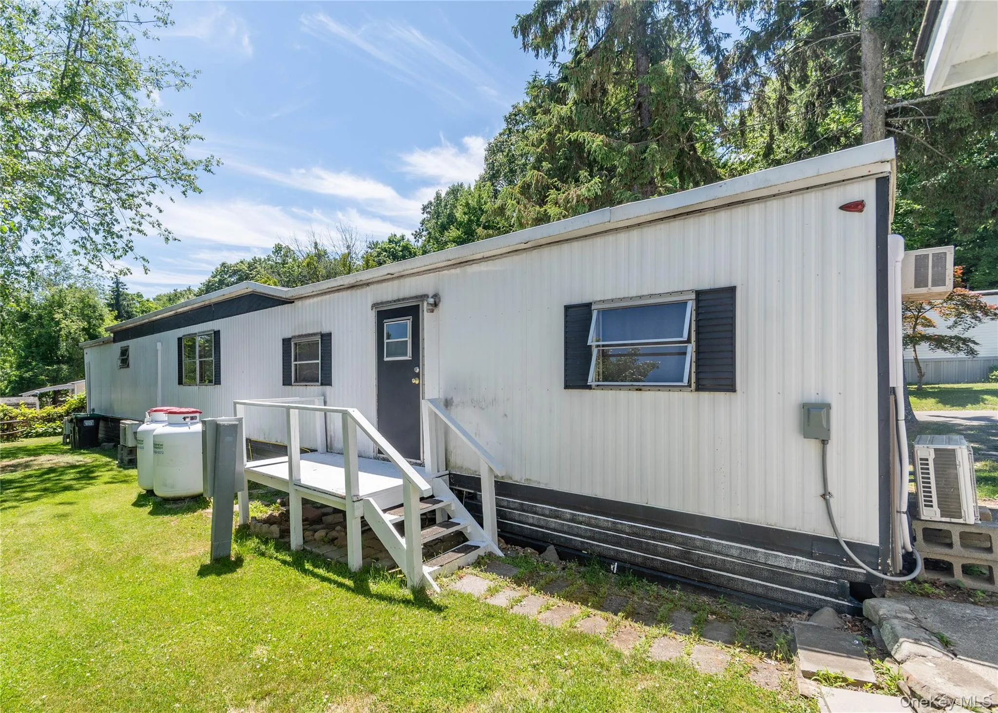 165 Lattintown Road, Newburgh (town), NY, 2 Bedrooms Bedrooms, 6 Rooms Rooms,1 BathroomBathrooms,Residential,For Rent,Lattintown,0,1011692 165 Lattintown Road, Newburgh (town), NY, 2 Bedrooms Bedrooms, 6 Rooms Rooms,1 BathroomBathrooms,Residential,For Rent,Lattintown,0,1011692