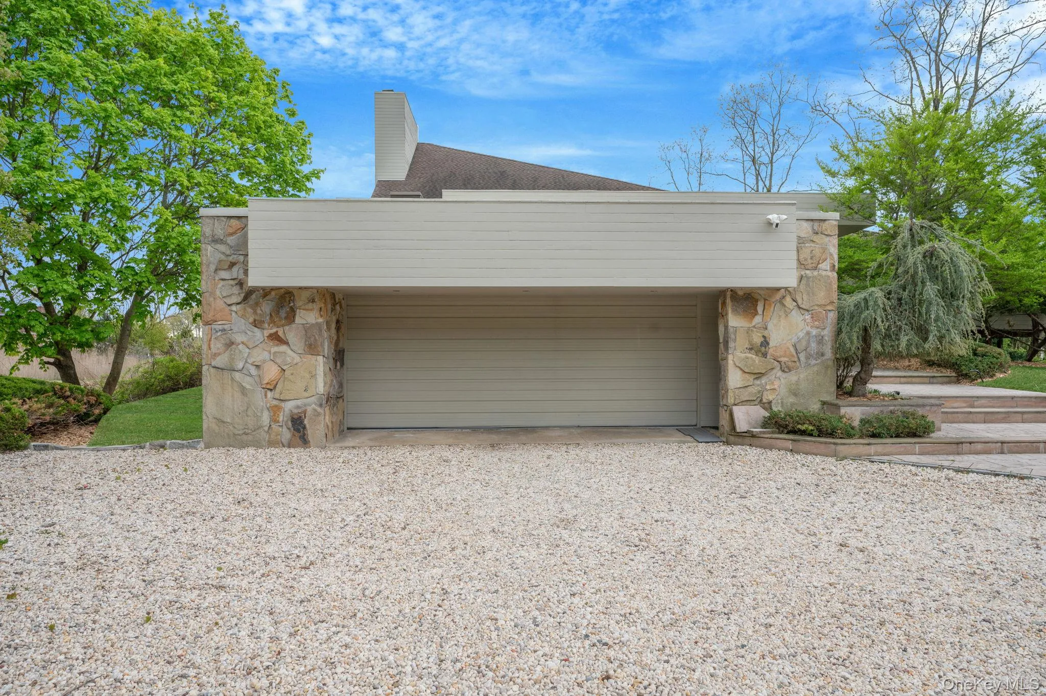 5 Kew Court, Huntington, NY, 3 Bedrooms Bedrooms, 14 Rooms Rooms,2 BathroomsBathrooms,Residential,For Rent,Kew,0,1011695 5 Kew Court, Huntington, NY, 3 Bedrooms Bedrooms, 14 Rooms Rooms,2 BathroomsBathrooms,Residential,For Rent,Kew,0,1011695