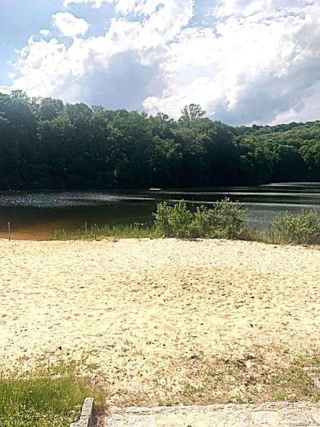 25 Ponderosa Road, Carmel, NY, 3 Bedrooms Bedrooms, 9 Rooms Rooms,2 BathroomsBathrooms,Residential,For Rent,Ponderosa,0,KEY1011697 25 Ponderosa Road, Carmel, NY, 3 Bedrooms Bedrooms, 9 Rooms Rooms,2 BathroomsBathrooms,Residential,For Rent,Ponderosa,0,KEY1011697
