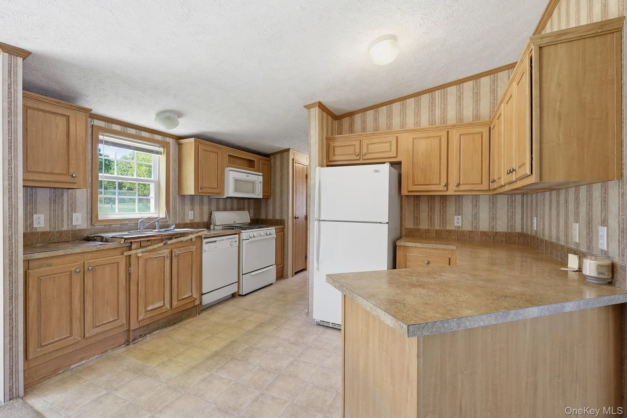 59 Deer Haven Lane, Gardiner, NY, 3 Bedrooms Bedrooms, 8 Rooms Rooms,2 BathroomsBathrooms,Residential,For Rent,Deer Haven Lane,0,KEY1011700 59 Deer Haven Lane, Gardiner, NY, 3 Bedrooms Bedrooms, 8 Rooms Rooms,2 BathroomsBathrooms,Residential,For Rent,Deer Haven Lane,0,KEY1011700