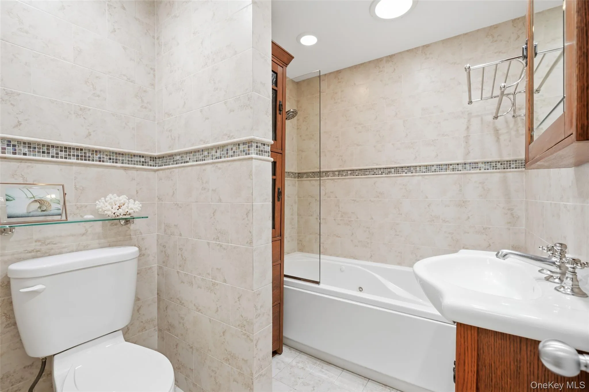 11 Upper Lakeshore Drive, Lewisboro, NY, 3 Bedrooms Bedrooms, 6 Rooms Rooms,2 BathroomsBathrooms,Residential,For Rent,Upper Lakeshore,0,KEY1011701 11 Upper Lakeshore Drive, Lewisboro, NY, 3 Bedrooms Bedrooms, 6 Rooms Rooms,2 BathroomsBathrooms,Residential,For Rent,Upper Lakeshore,0,KEY1011701