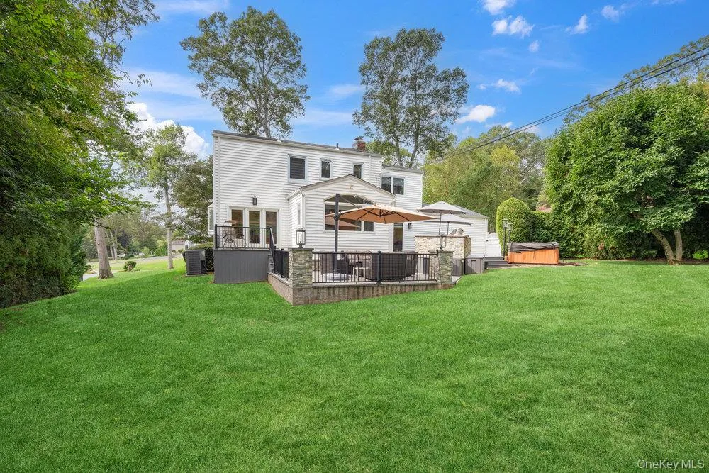 4 Newport Drive, Oyster Bay, NY, 4 Bedrooms Bedrooms, 10 Rooms Rooms,2 BathroomsBathrooms,Residential,For Rent,Newport,0,1011706 4 Newport Drive, Oyster Bay, NY, 4 Bedrooms Bedrooms, 10 Rooms Rooms,2 BathroomsBathrooms,Residential,For Rent,Newport,0,1011706