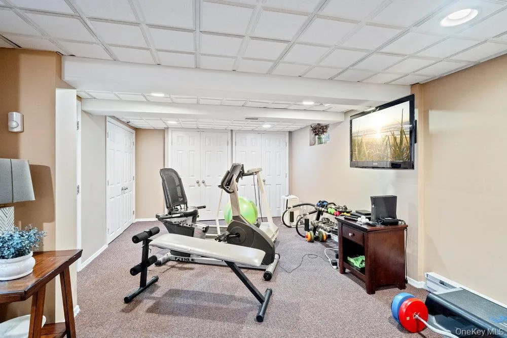 4 Newport Drive, Oyster Bay, NY, 4 Bedrooms Bedrooms, 10 Rooms Rooms,2 BathroomsBathrooms,Residential,For Rent,Newport,0,1011706 4 Newport Drive, Oyster Bay, NY, 4 Bedrooms Bedrooms, 10 Rooms Rooms,2 BathroomsBathrooms,Residential,For Rent,Newport,0,1011706