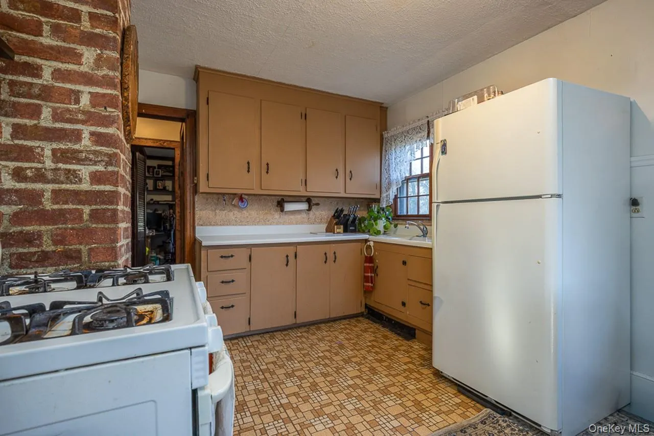 355 Fosler Road, Plattekill, NY, 4 Bedrooms Bedrooms, 10 Rooms Rooms,2 BathroomsBathrooms,Residential,For Rent,Fosler,0,1011709 355 Fosler Road, Plattekill, NY, 4 Bedrooms Bedrooms, 10 Rooms Rooms,2 BathroomsBathrooms,Residential,For Rent,Fosler,0,1011709