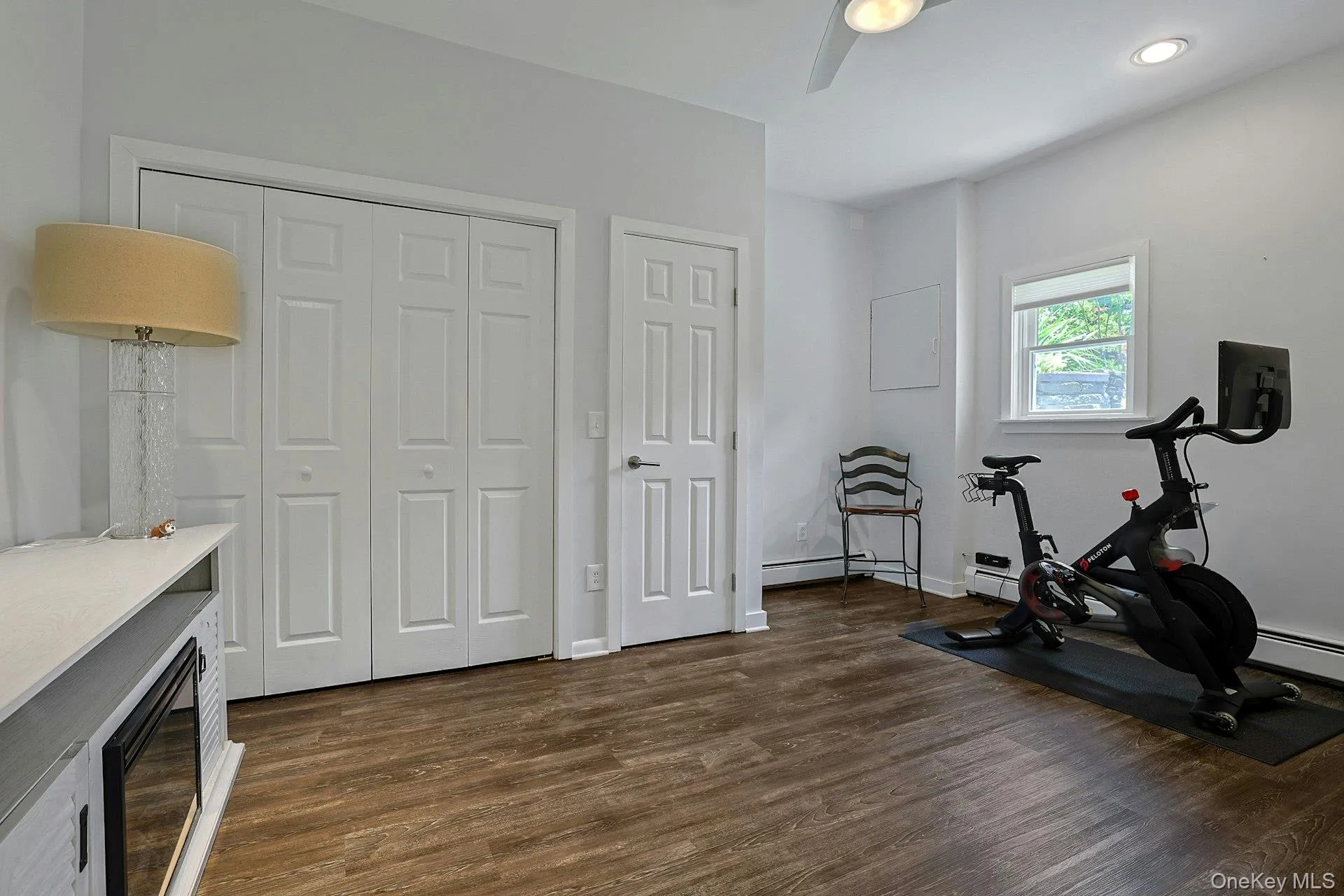 Office/exercise room. Office/exercise room.