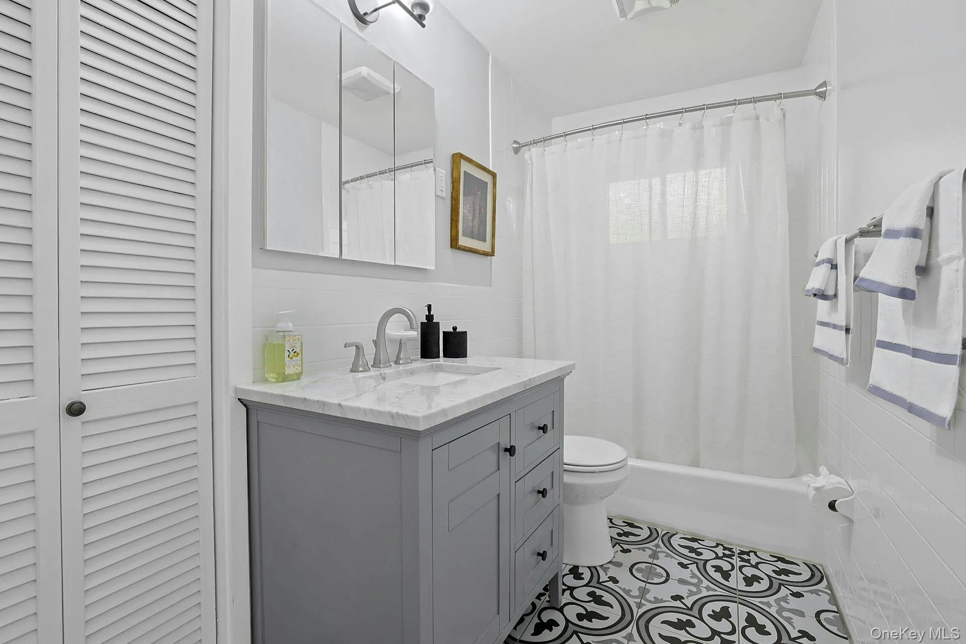 First floor hall bath. First floor hall bath.