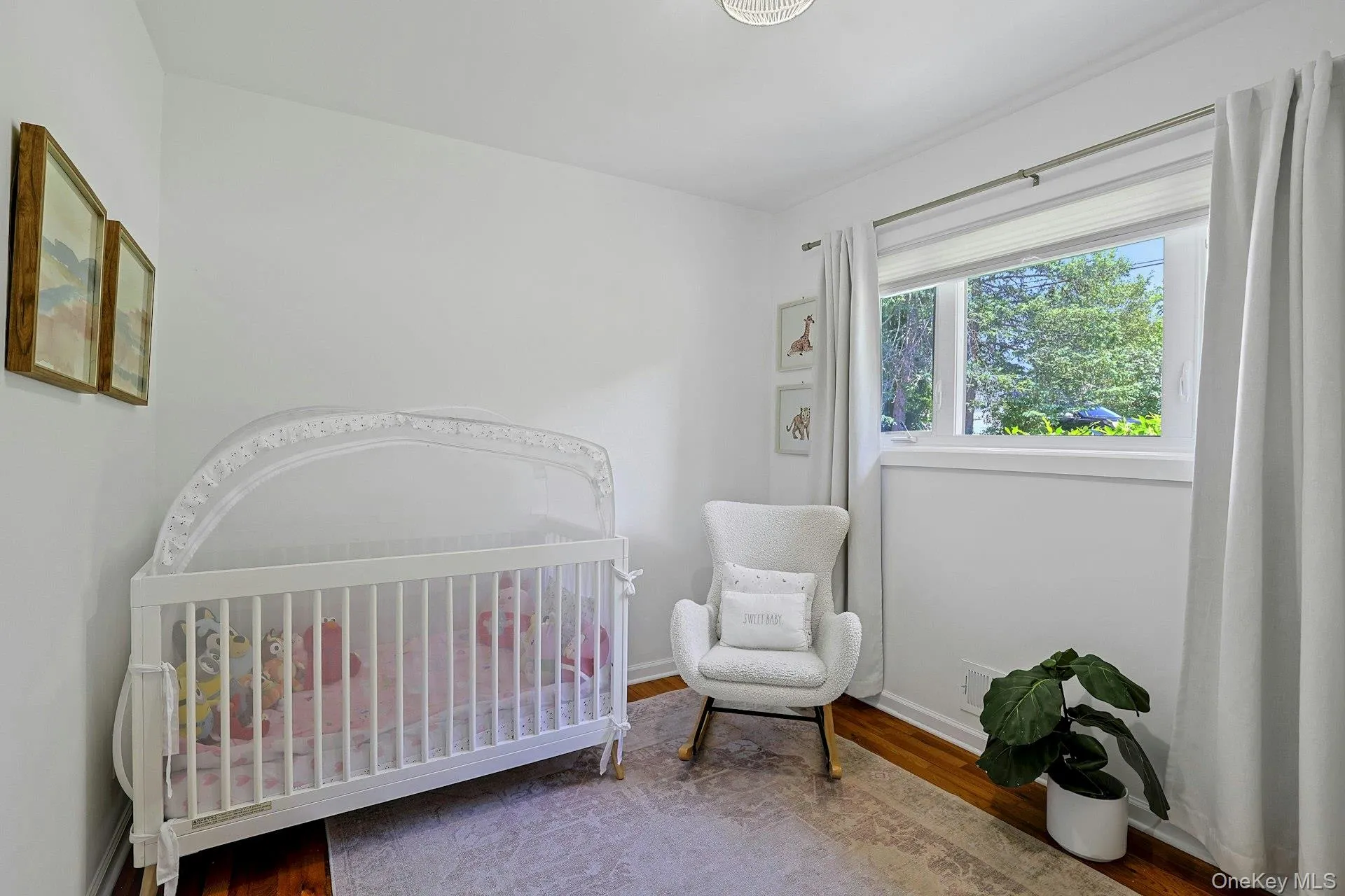 3rd bedroom has a double closet. 3rd bedroom has a double closet.
