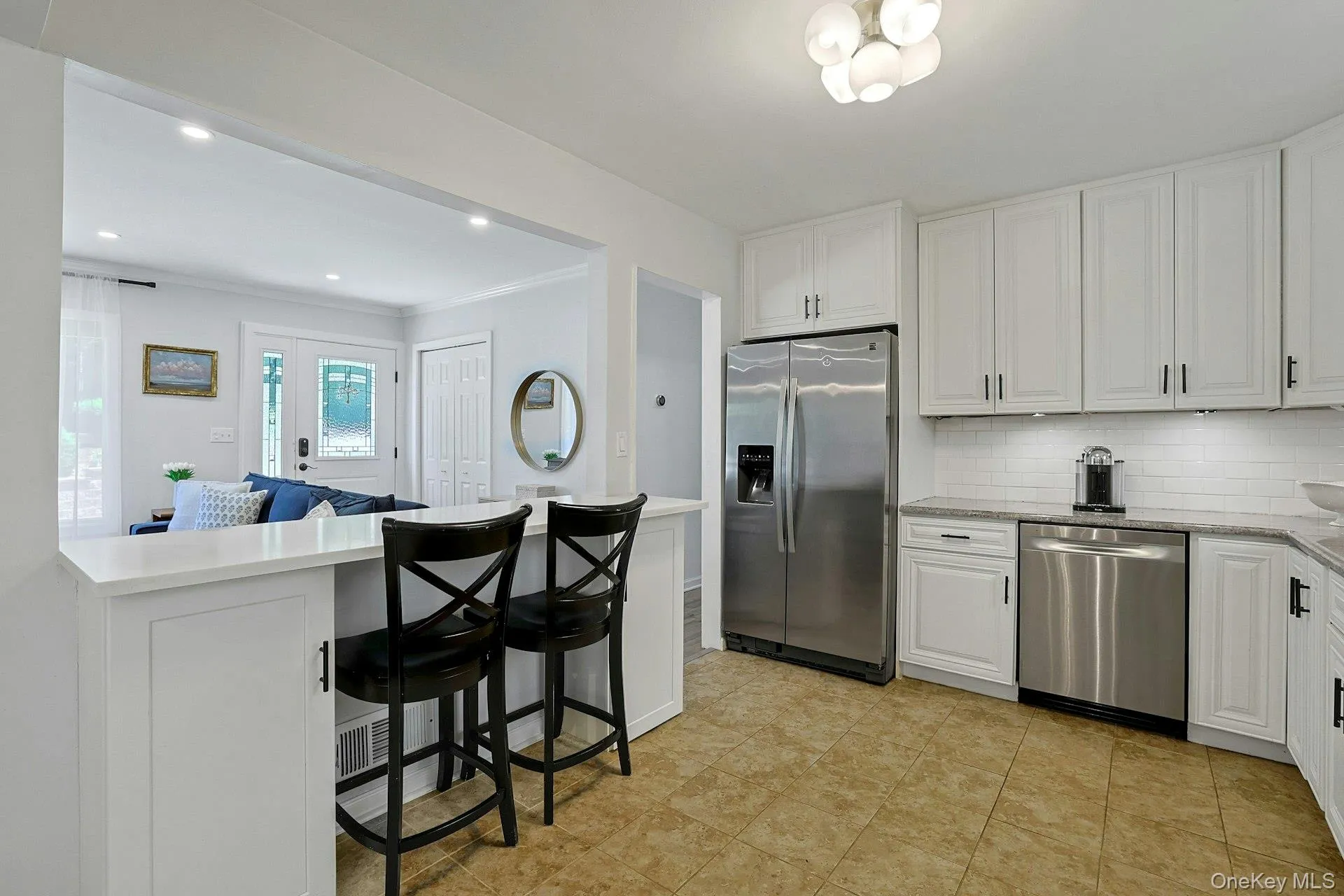 Kitchen bar creates an open space. Kitchen bar creates an open space.