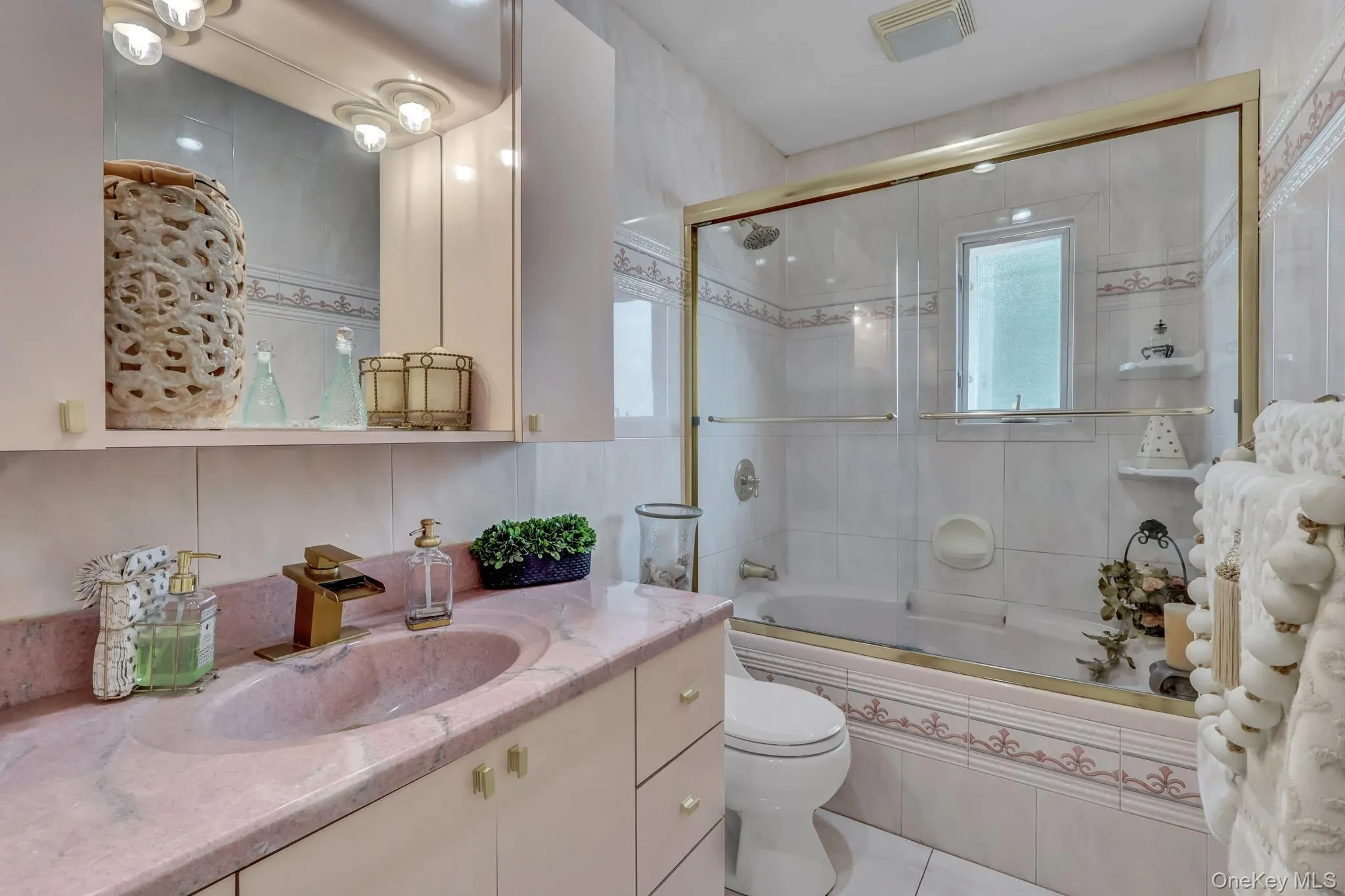 121 15th Street, Babylon, NY, 3 Bedrooms Bedrooms, 7 Rooms Rooms,2 BathroomsBathrooms,Residential,For Rent,15th,0,1011714 121 15th Street, Babylon, NY, 3 Bedrooms Bedrooms, 7 Rooms Rooms,2 BathroomsBathrooms,Residential,For Rent,15th,0,1011714