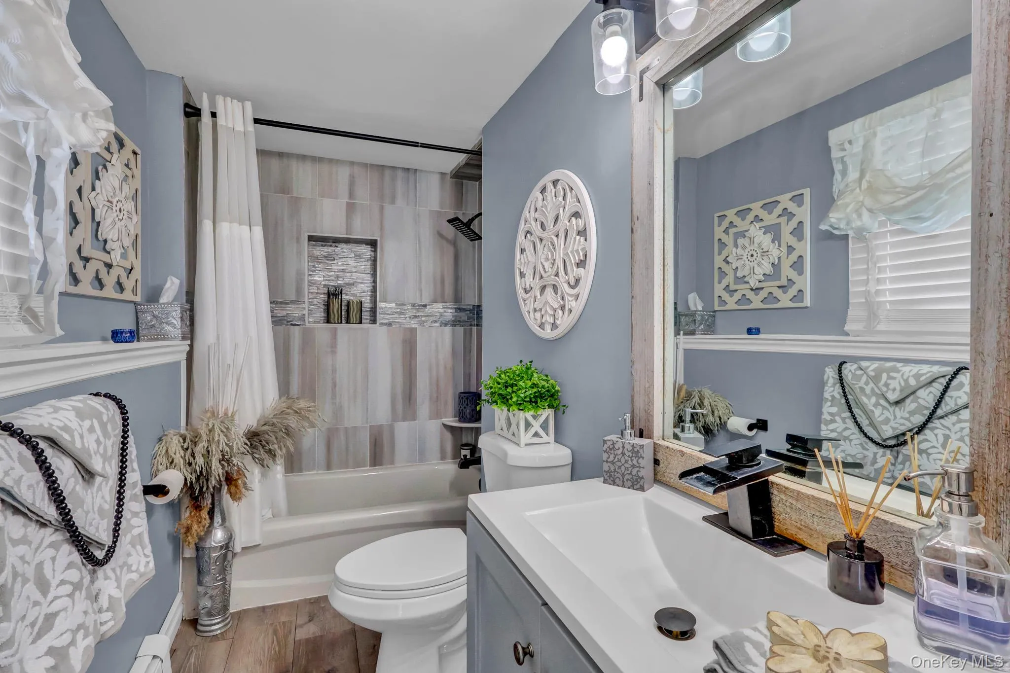 121 15th Street, Babylon, NY, 3 Bedrooms Bedrooms, 7 Rooms Rooms,2 BathroomsBathrooms,Residential,For Rent,15th,0,1011714 121 15th Street, Babylon, NY, 3 Bedrooms Bedrooms, 7 Rooms Rooms,2 BathroomsBathrooms,Residential,For Rent,15th,0,1011714