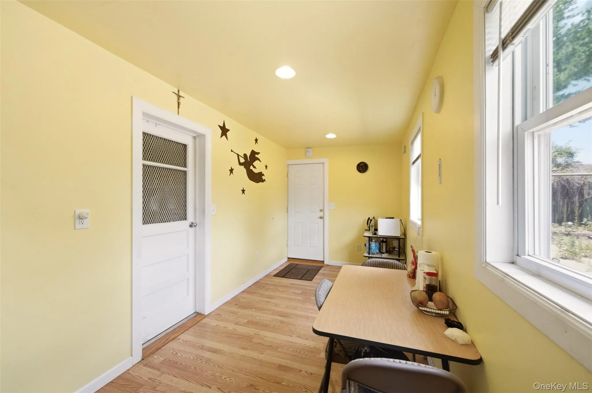 78 Auburn Street, Babylon, NY, 3 Bedrooms Bedrooms, 7 Rooms Rooms,2 BathroomsBathrooms,Residential,For Rent,Auburn,0,1011715 78 Auburn Street, Babylon, NY, 3 Bedrooms Bedrooms, 7 Rooms Rooms,2 BathroomsBathrooms,Residential,For Rent,Auburn,0,1011715