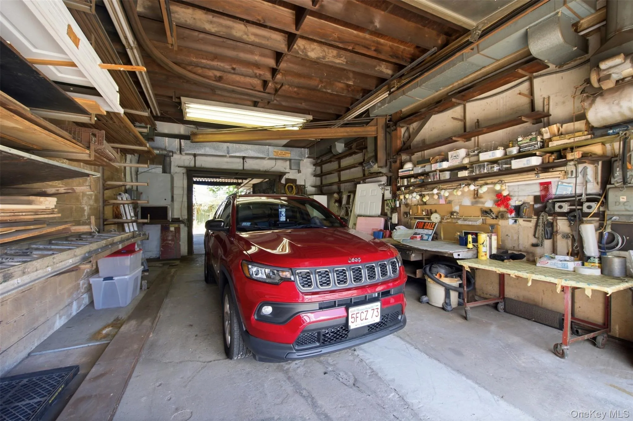 Garage/Workshop Garage/Workshop