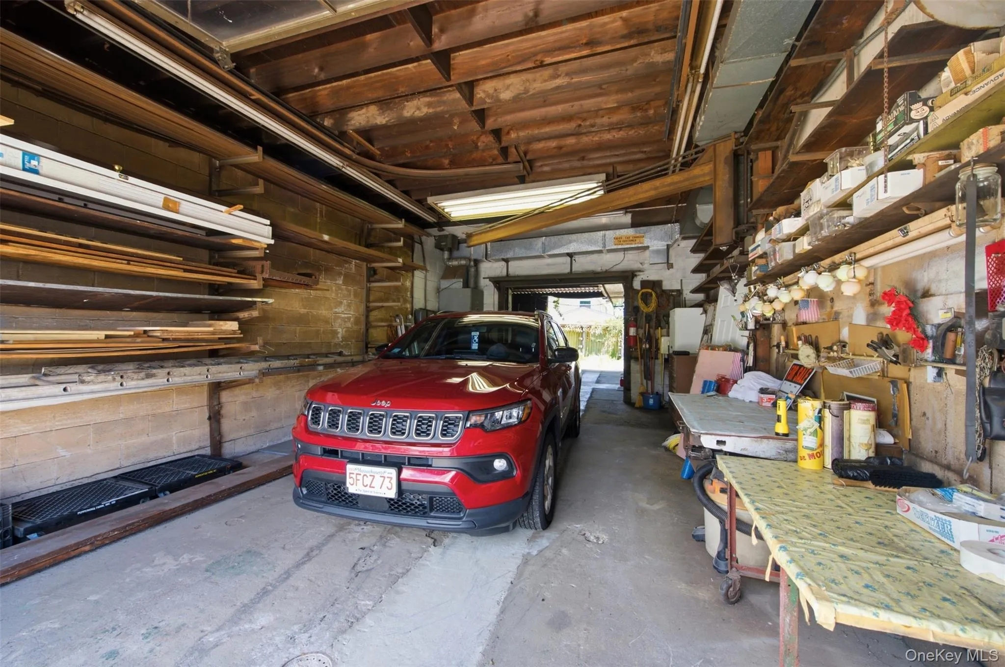 Garage/Workshop Garage/Workshop
