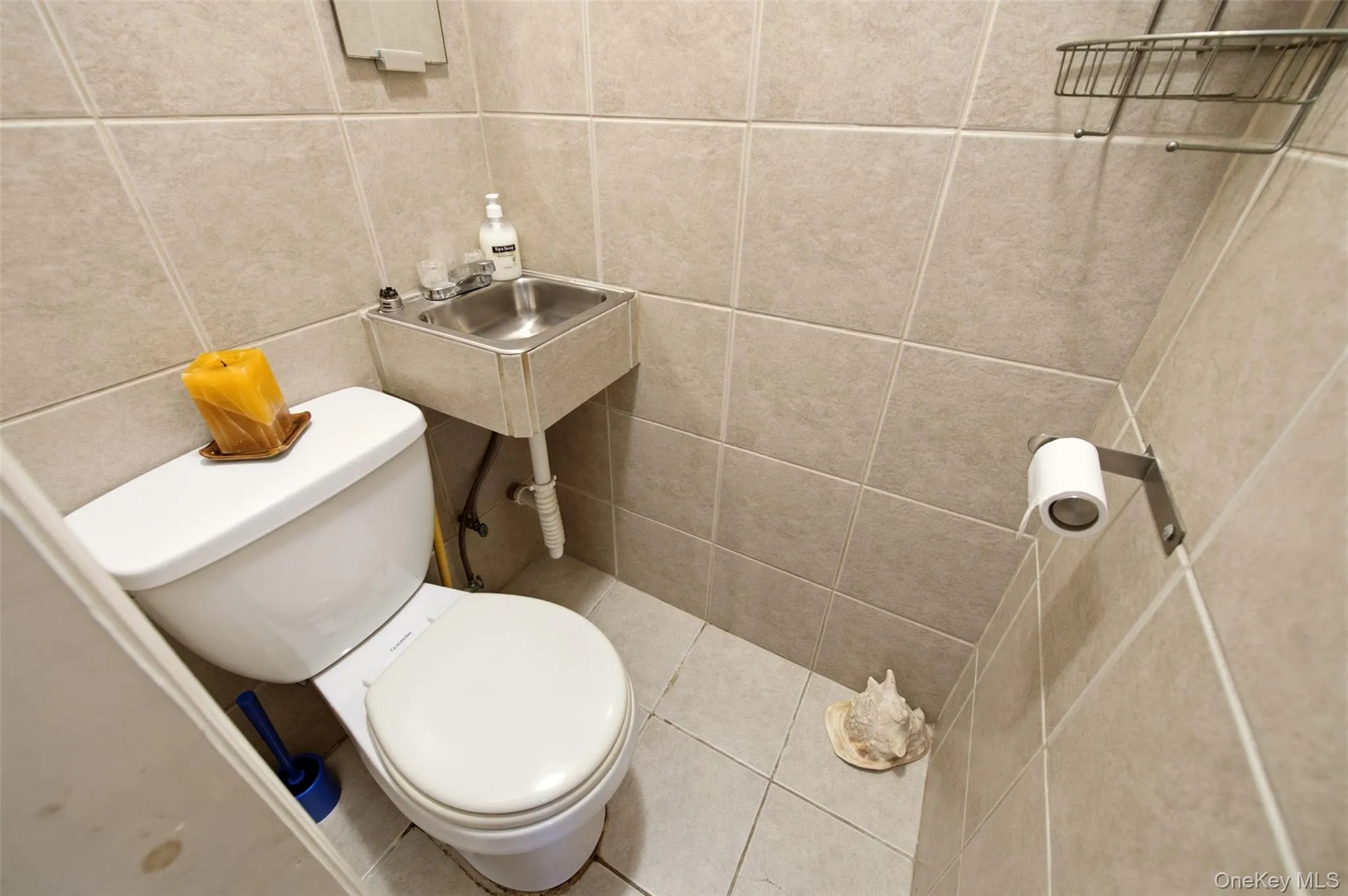 Powder Room Powder Room