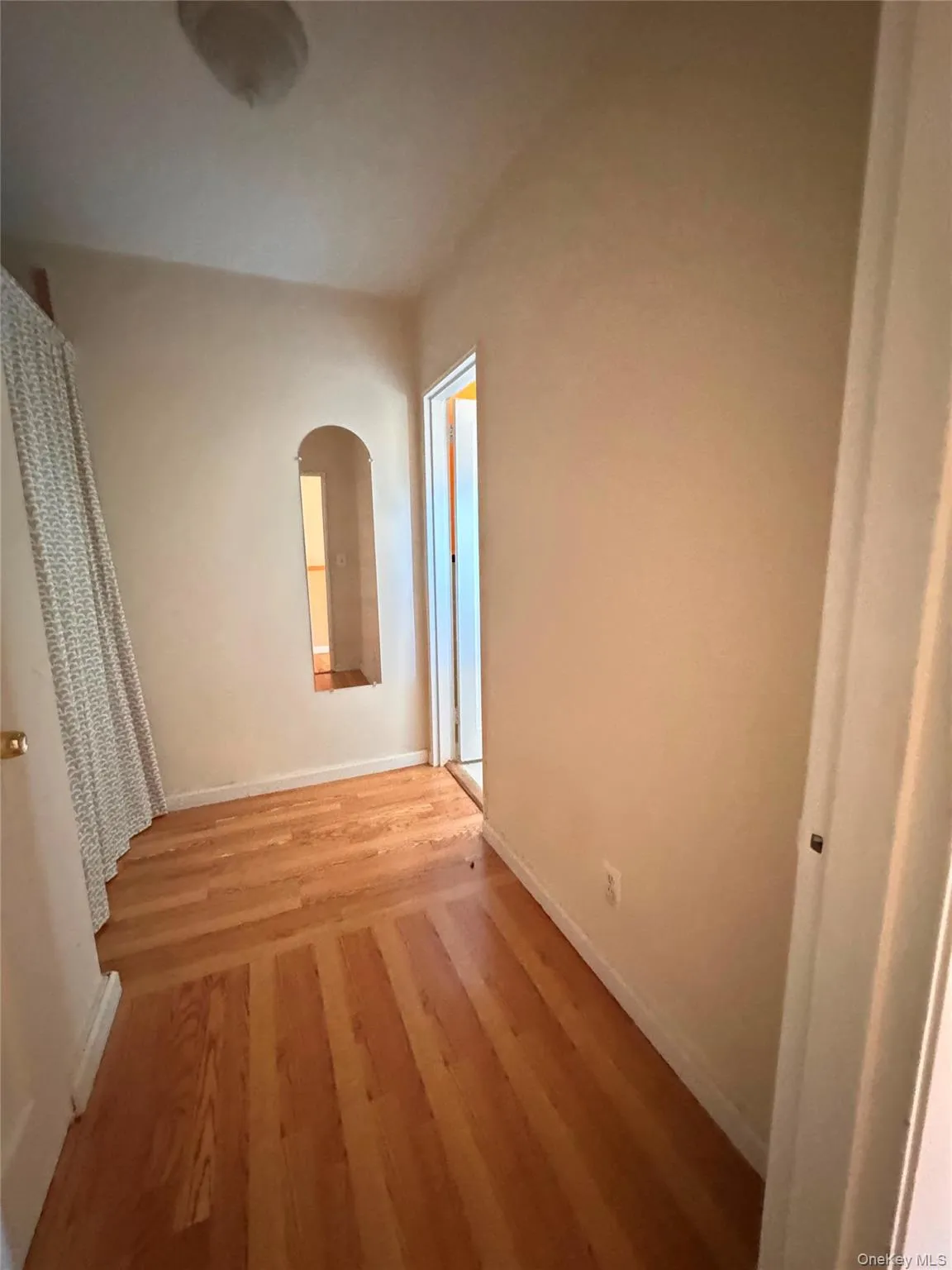 8 Wainwright Avenue, Yonkers, NY, 2 Rooms Rooms,1 BathroomBathrooms,Residential Lease,For Rent,Wainwright,0,1011717 8 Wainwright Avenue, Yonkers, NY, 2 Rooms Rooms,1 BathroomBathrooms,Residential Lease,For Rent,Wainwright,0,1011717