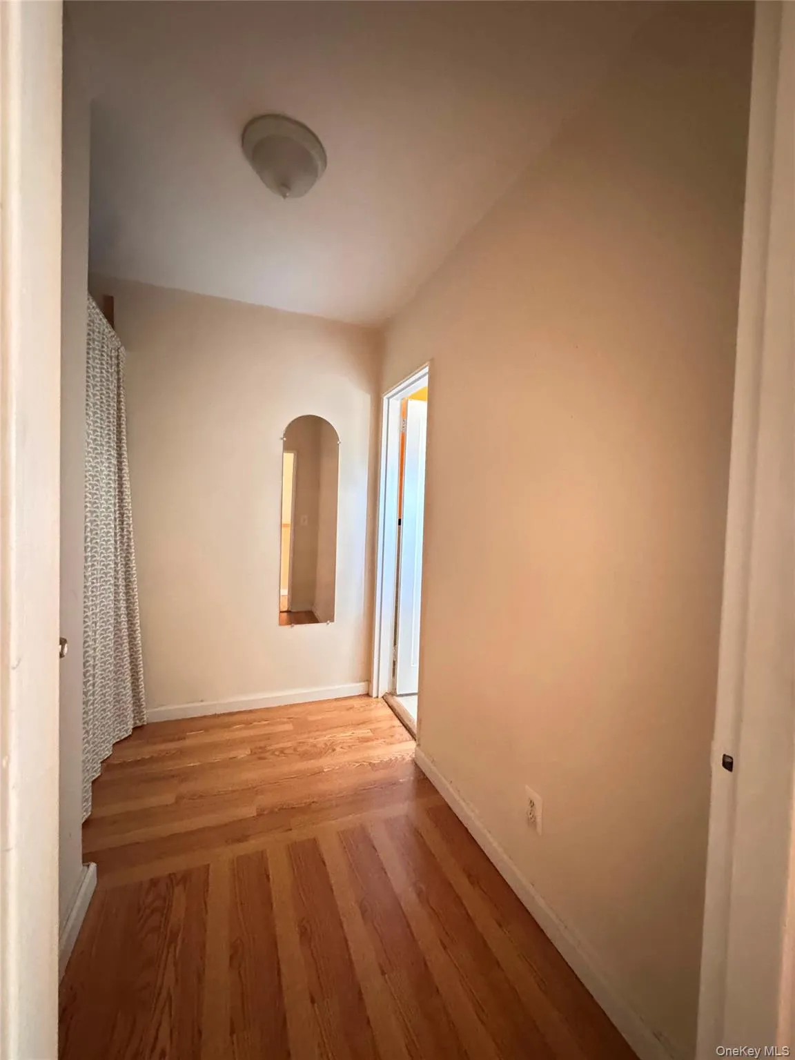 8 Wainwright Avenue, Yonkers, NY, 2 Rooms Rooms,1 BathroomBathrooms,Residential Lease,For Rent,Wainwright,0,1011717 8 Wainwright Avenue, Yonkers, NY, 2 Rooms Rooms,1 BathroomBathrooms,Residential Lease,For Rent,Wainwright,0,1011717
