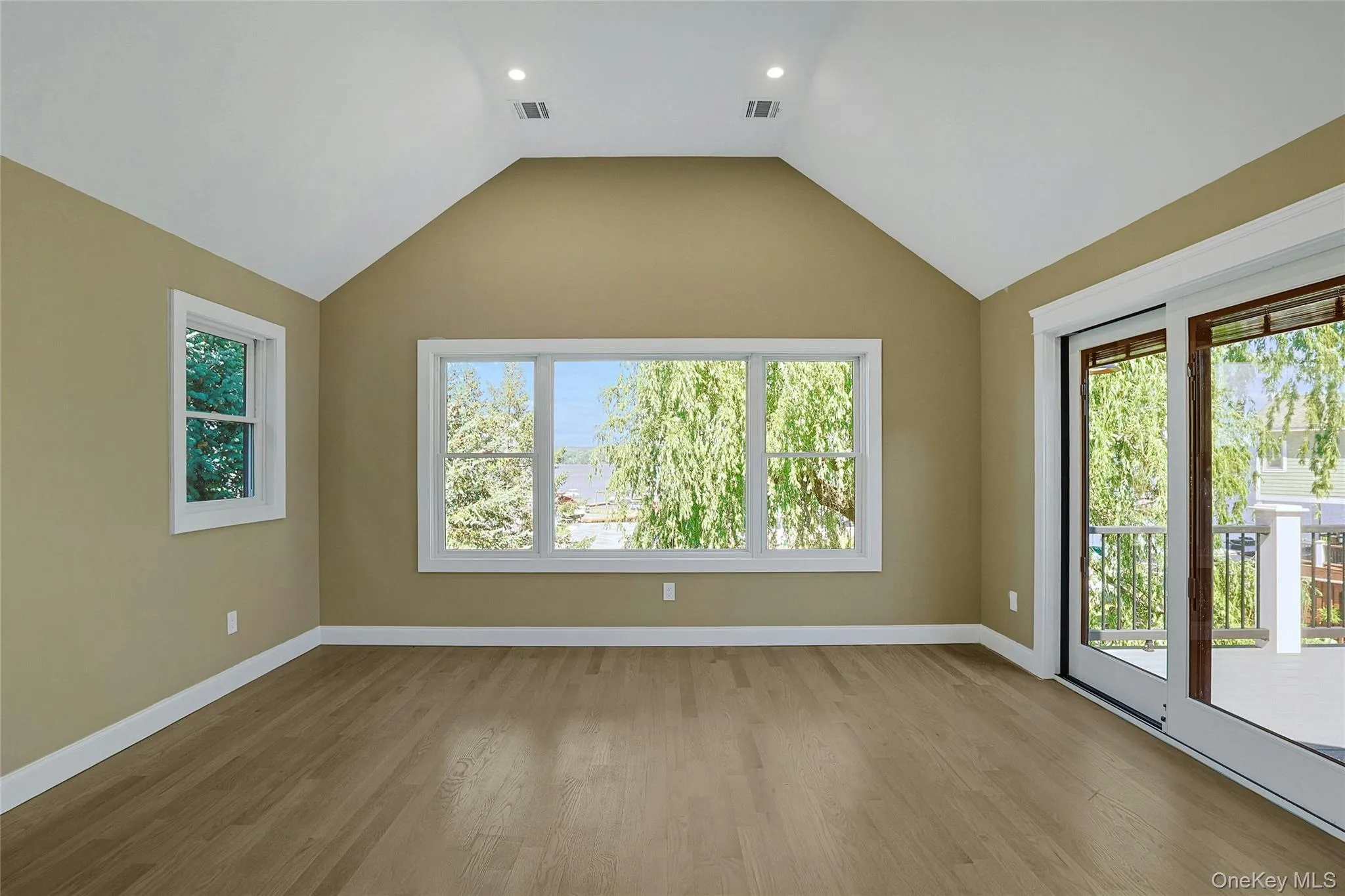 74 Beach Road, Stony Point, NY, 4 Bedrooms Bedrooms, 8 Rooms Rooms,3 BathroomsBathrooms,Residential,For Rent,Beach,0,KEY1011719 74 Beach Road, Stony Point, NY, 4 Bedrooms Bedrooms, 8 Rooms Rooms,3 BathroomsBathrooms,Residential,For Rent,Beach,0,KEY1011719