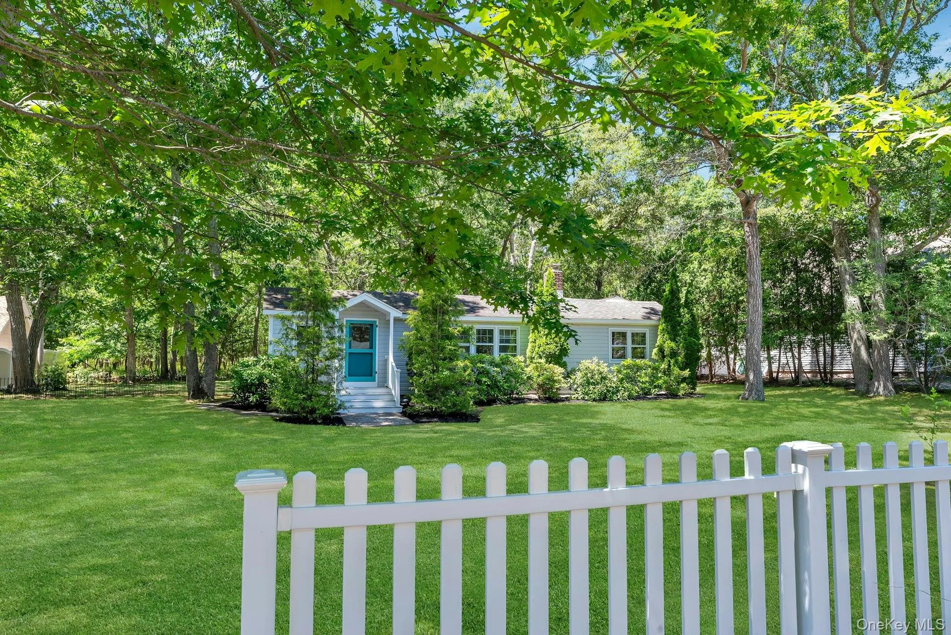 Welcome to your own North Fork escape ready for you to relax and escape. Welcome to your own North Fork escape ready for you to relax and escape.
