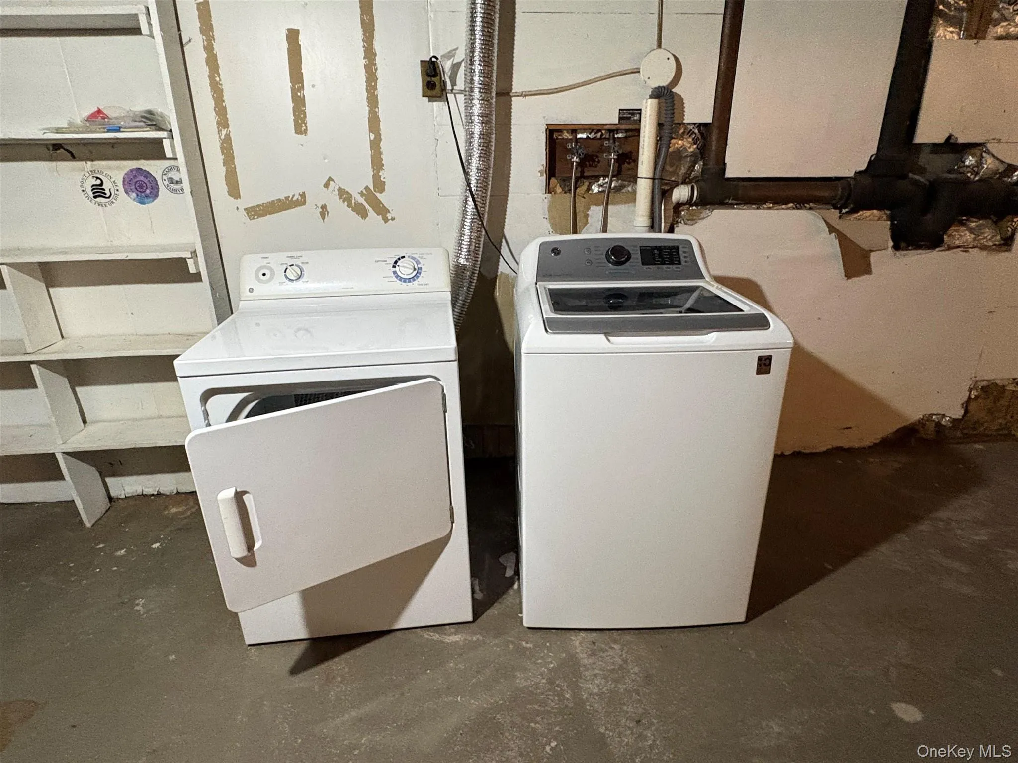 52 Neptune Avenue, Southampton, NY, 3 Bedrooms Bedrooms, 7 Rooms Rooms,1 BathroomBathrooms,Residential Lease,For Rent,Neptune,0,1011724 52 Neptune Avenue, Southampton, NY, 3 Bedrooms Bedrooms, 7 Rooms Rooms,1 BathroomBathrooms,Residential Lease,For Rent,Neptune,0,1011724