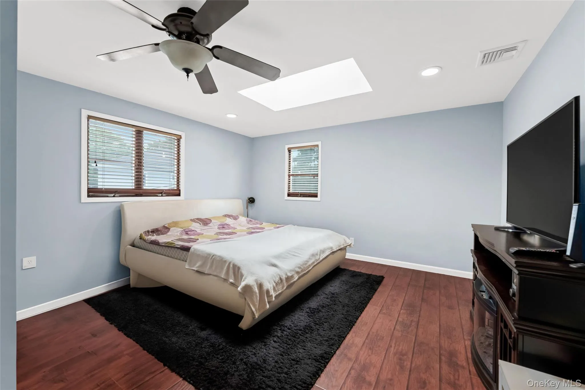 10 Garden Court, North Hempstead, NY, 3 Bedrooms Bedrooms, 7 Rooms Rooms,2 BathroomsBathrooms,Residential,For Rent,Garden,0,1011726 10 Garden Court, North Hempstead, NY, 3 Bedrooms Bedrooms, 7 Rooms Rooms,2 BathroomsBathrooms,Residential,For Rent,Garden,0,1011726