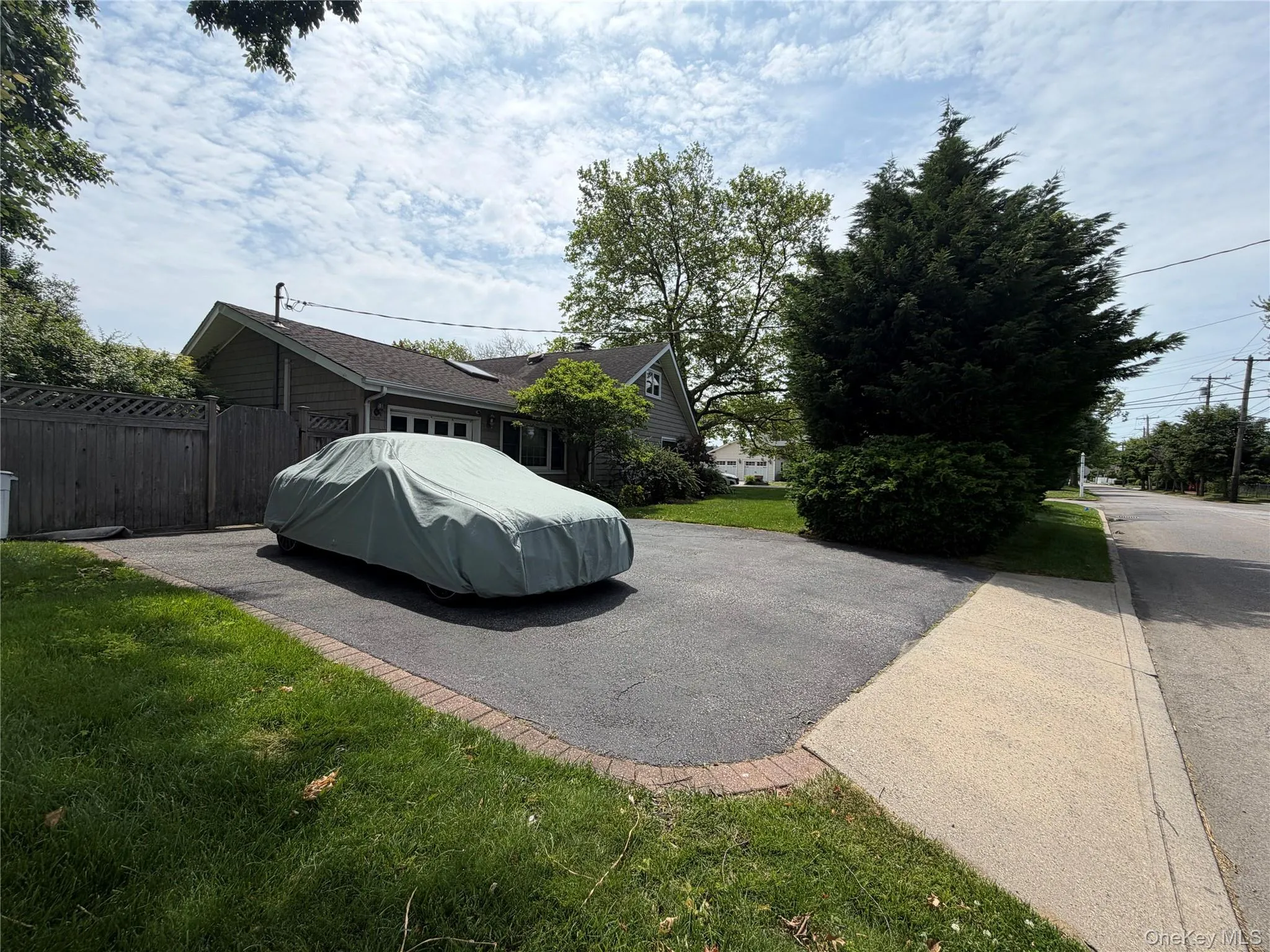 3 Deeringwood Lane, Babylon, NY, 3 Bedrooms Bedrooms, 11 Rooms Rooms,2 BathroomsBathrooms,Residential Lease,For Rent,Deeringwood,0,1011728 3 Deeringwood Lane, Babylon, NY, 3 Bedrooms Bedrooms, 11 Rooms Rooms,2 BathroomsBathrooms,Residential Lease,For Rent,Deeringwood,0,1011728