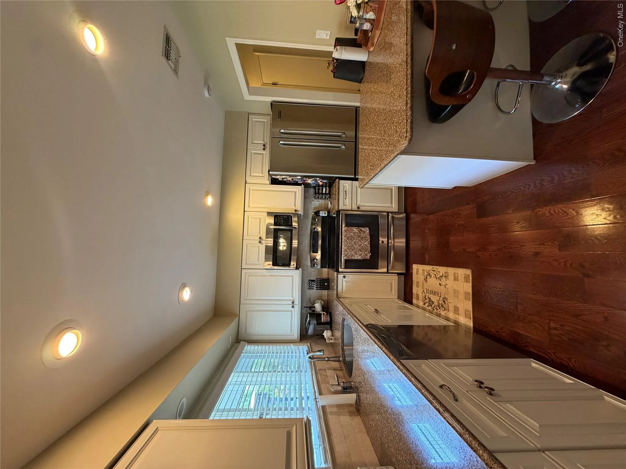 3 Deeringwood Lane, Babylon, NY, 3 Bedrooms Bedrooms, 11 Rooms Rooms,2 BathroomsBathrooms,Residential Lease,For Rent,Deeringwood,0,1011728 3 Deeringwood Lane, Babylon, NY, 3 Bedrooms Bedrooms, 11 Rooms Rooms,2 BathroomsBathrooms,Residential Lease,For Rent,Deeringwood,0,1011728