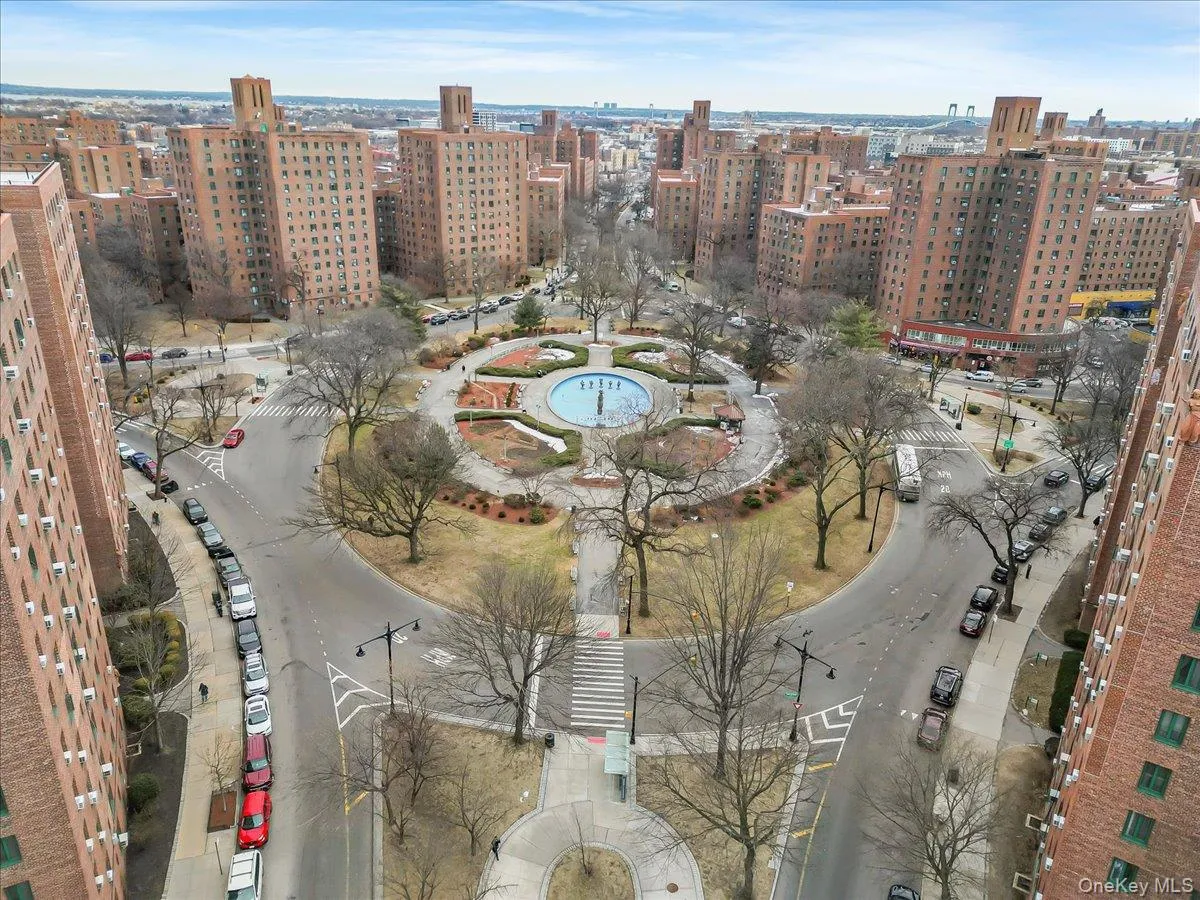 1700 Metropolitan Avenue, New York, NY, 2 Bedrooms Bedrooms, 5 Rooms Rooms,1 BathroomBathrooms,Residential,For Rent,Metropolitan,0,1011730 1700 Metropolitan Avenue, New York, NY, 2 Bedrooms Bedrooms, 5 Rooms Rooms,1 BathroomBathrooms,Residential,For Rent,Metropolitan,0,1011730