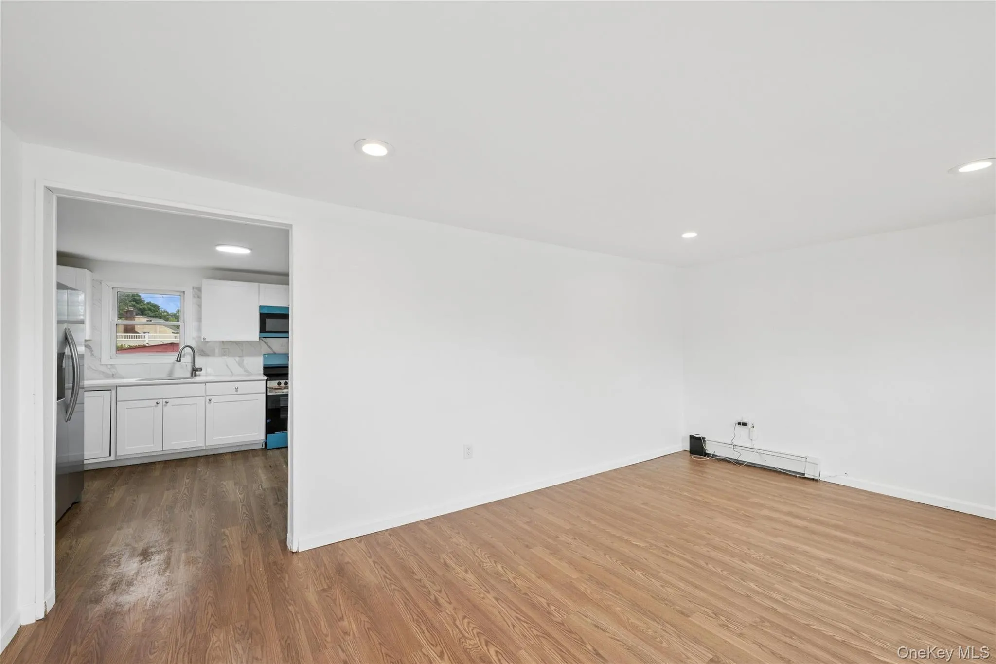 16 Arlington Avenue, Babylon, NY, 3 Bedrooms Bedrooms, 5 Rooms Rooms,1 BathroomBathrooms,Residential,For Rent,Arlington,0,KEY1011732 16 Arlington Avenue, Babylon, NY, 3 Bedrooms Bedrooms, 5 Rooms Rooms,1 BathroomBathrooms,Residential,For Rent,Arlington,0,KEY1011732