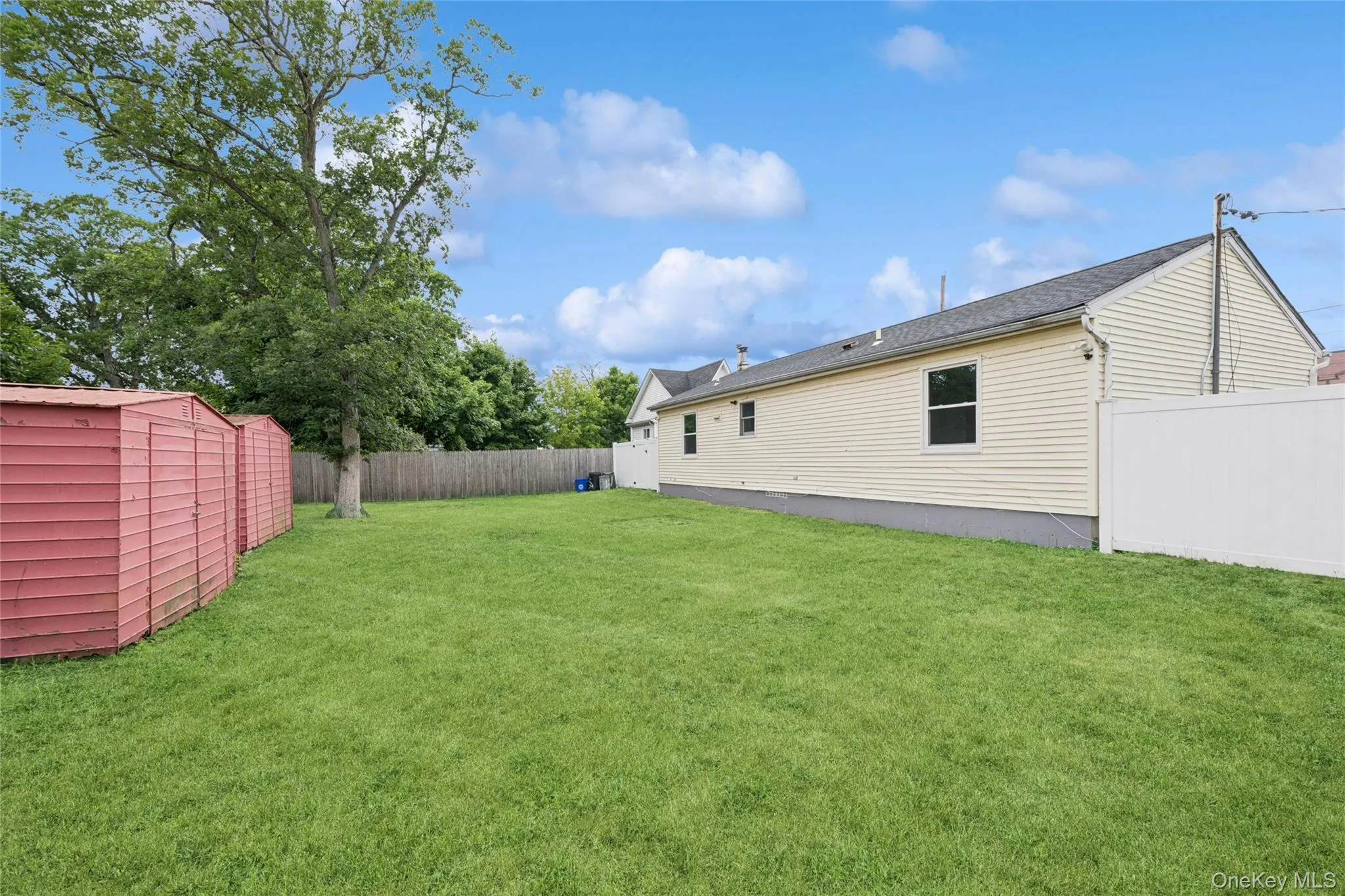 16 Arlington Avenue, Babylon, NY, 3 Bedrooms Bedrooms, 5 Rooms Rooms,1 BathroomBathrooms,Residential,For Rent,Arlington,0,KEY1011732 16 Arlington Avenue, Babylon, NY, 3 Bedrooms Bedrooms, 5 Rooms Rooms,1 BathroomBathrooms,Residential,For Rent,Arlington,0,KEY1011732