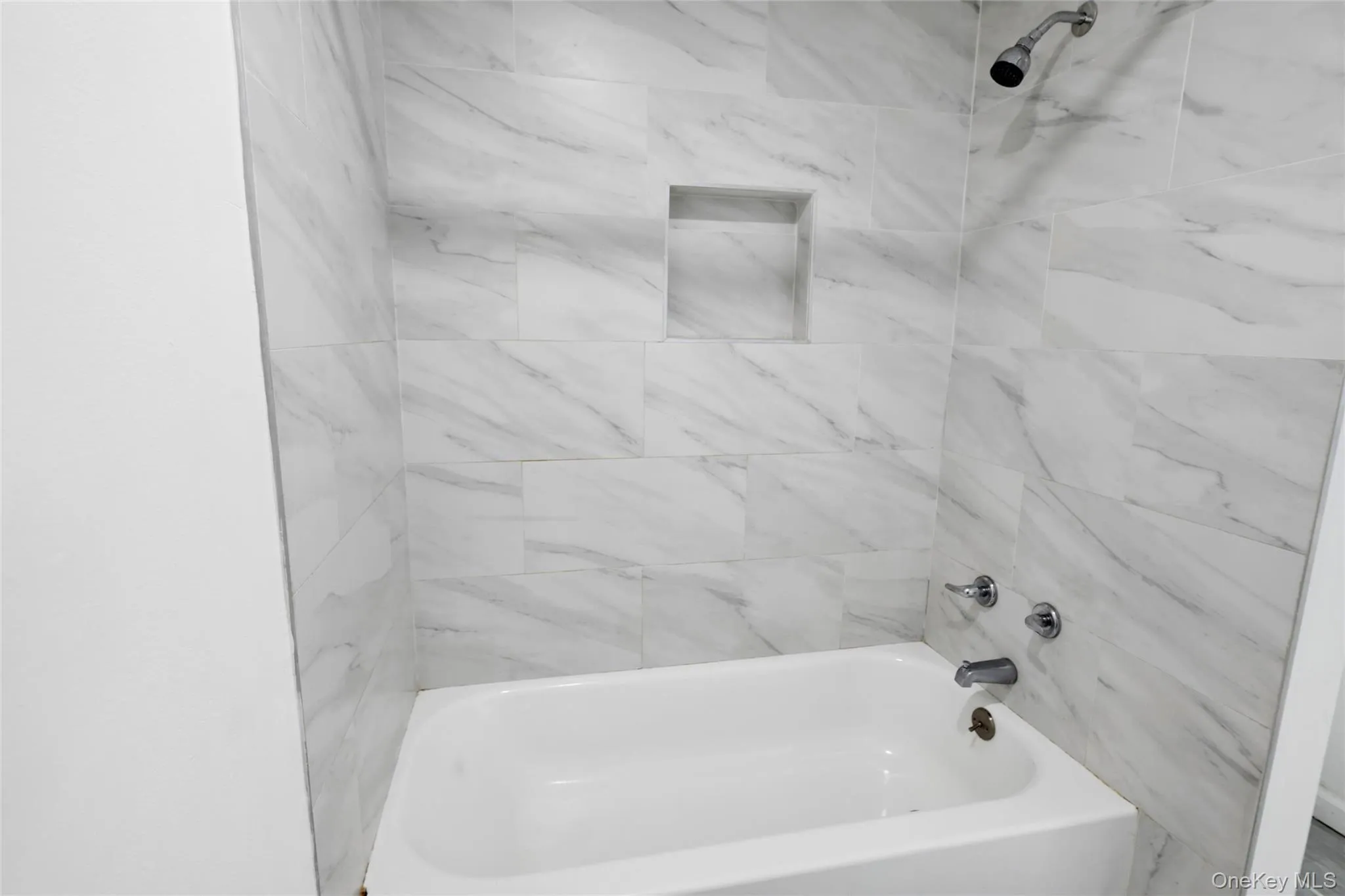16 Arlington Avenue, Babylon, NY, 3 Bedrooms Bedrooms, 5 Rooms Rooms,1 BathroomBathrooms,Residential,For Rent,Arlington,0,KEY1011732 16 Arlington Avenue, Babylon, NY, 3 Bedrooms Bedrooms, 5 Rooms Rooms,1 BathroomBathrooms,Residential,For Rent,Arlington,0,KEY1011732