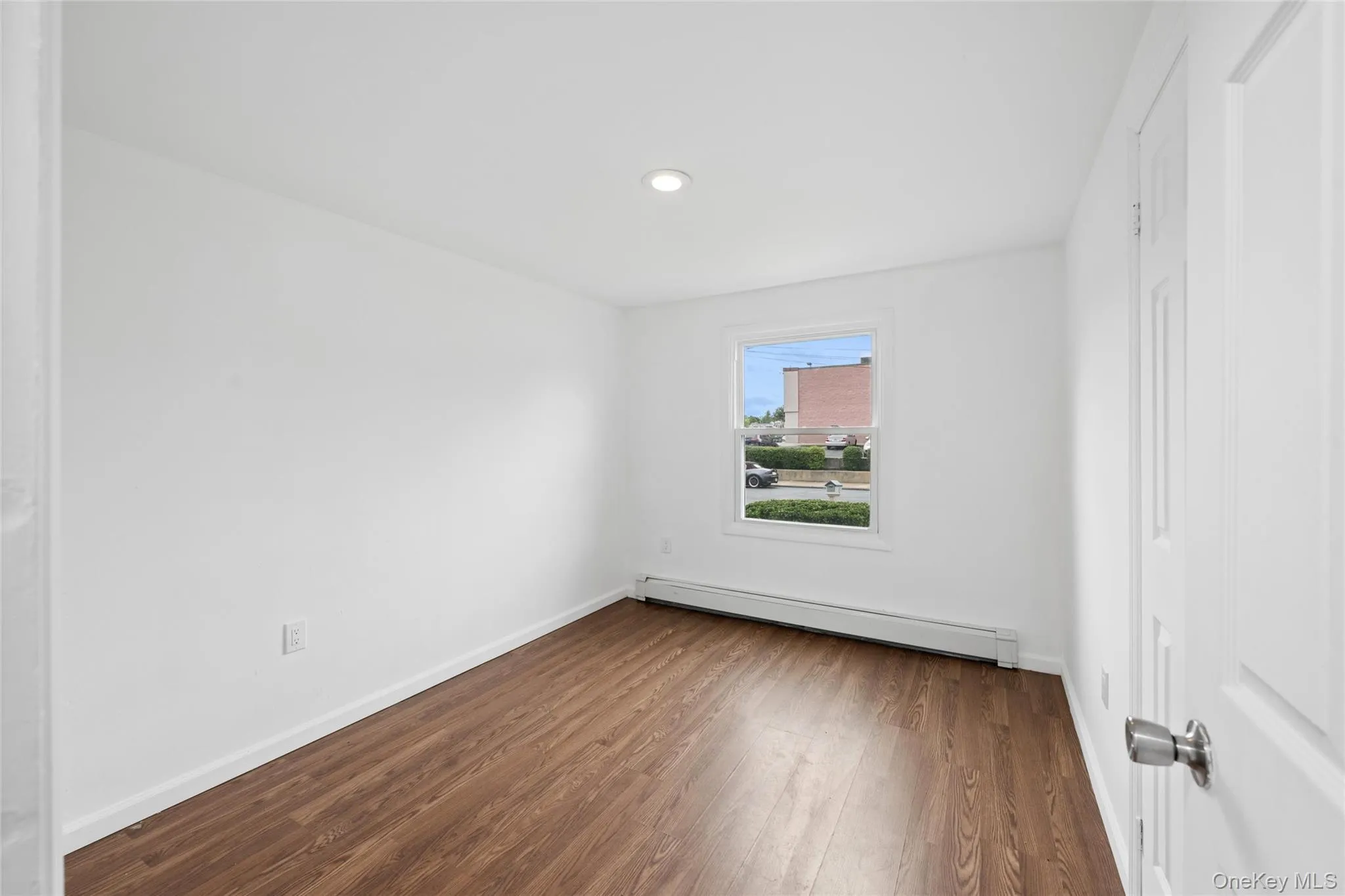 16 Arlington Avenue, Babylon, NY, 3 Bedrooms Bedrooms, 5 Rooms Rooms,1 BathroomBathrooms,Residential,For Rent,Arlington,0,KEY1011732 16 Arlington Avenue, Babylon, NY, 3 Bedrooms Bedrooms, 5 Rooms Rooms,1 BathroomBathrooms,Residential,For Rent,Arlington,0,KEY1011732